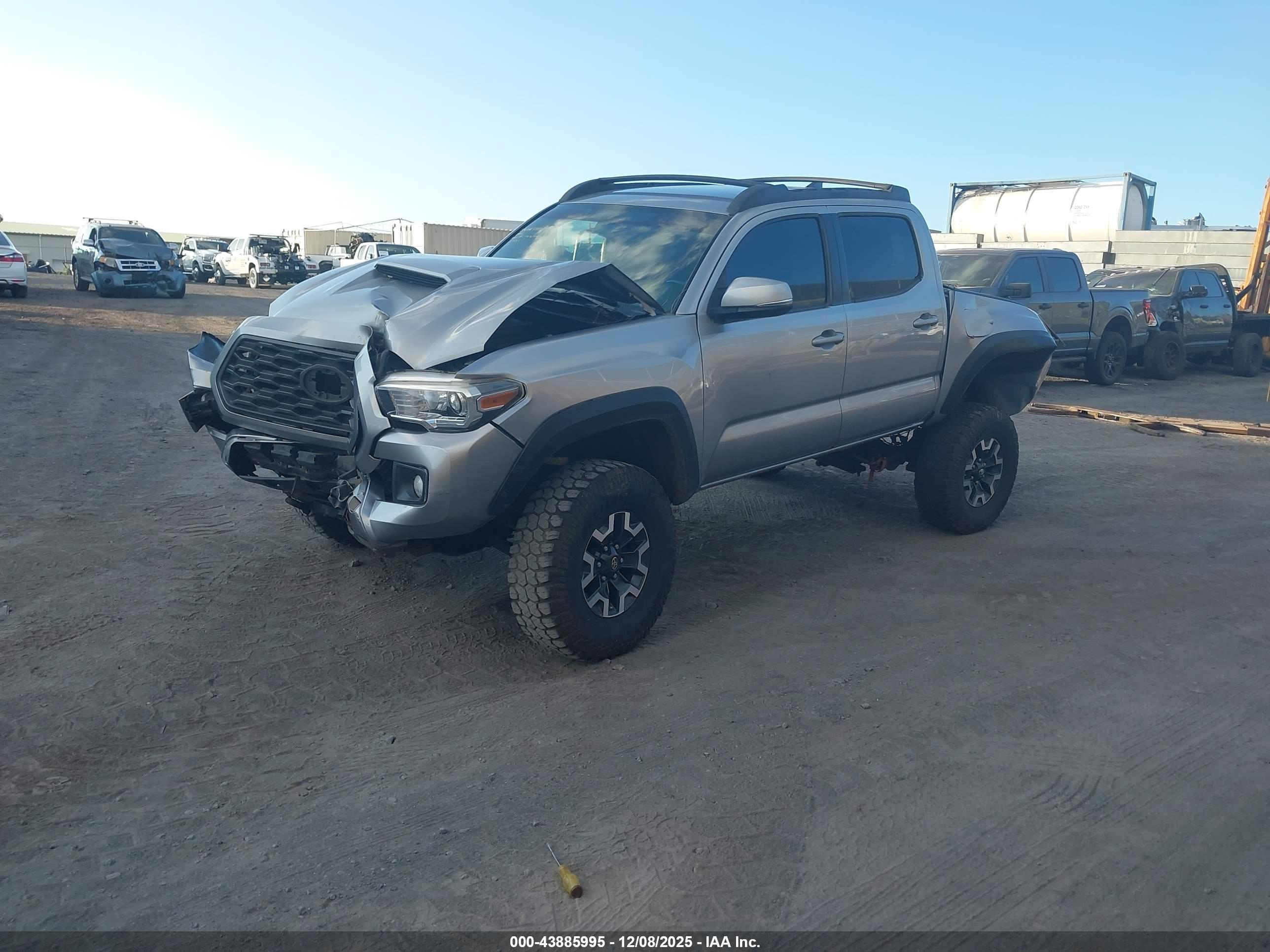 TOYOTA TACOMA image 2