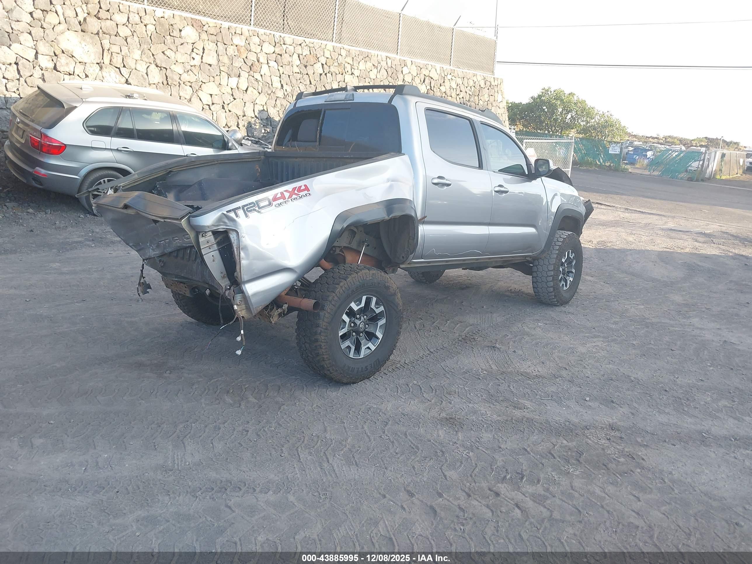 TOYOTA TACOMA image 4