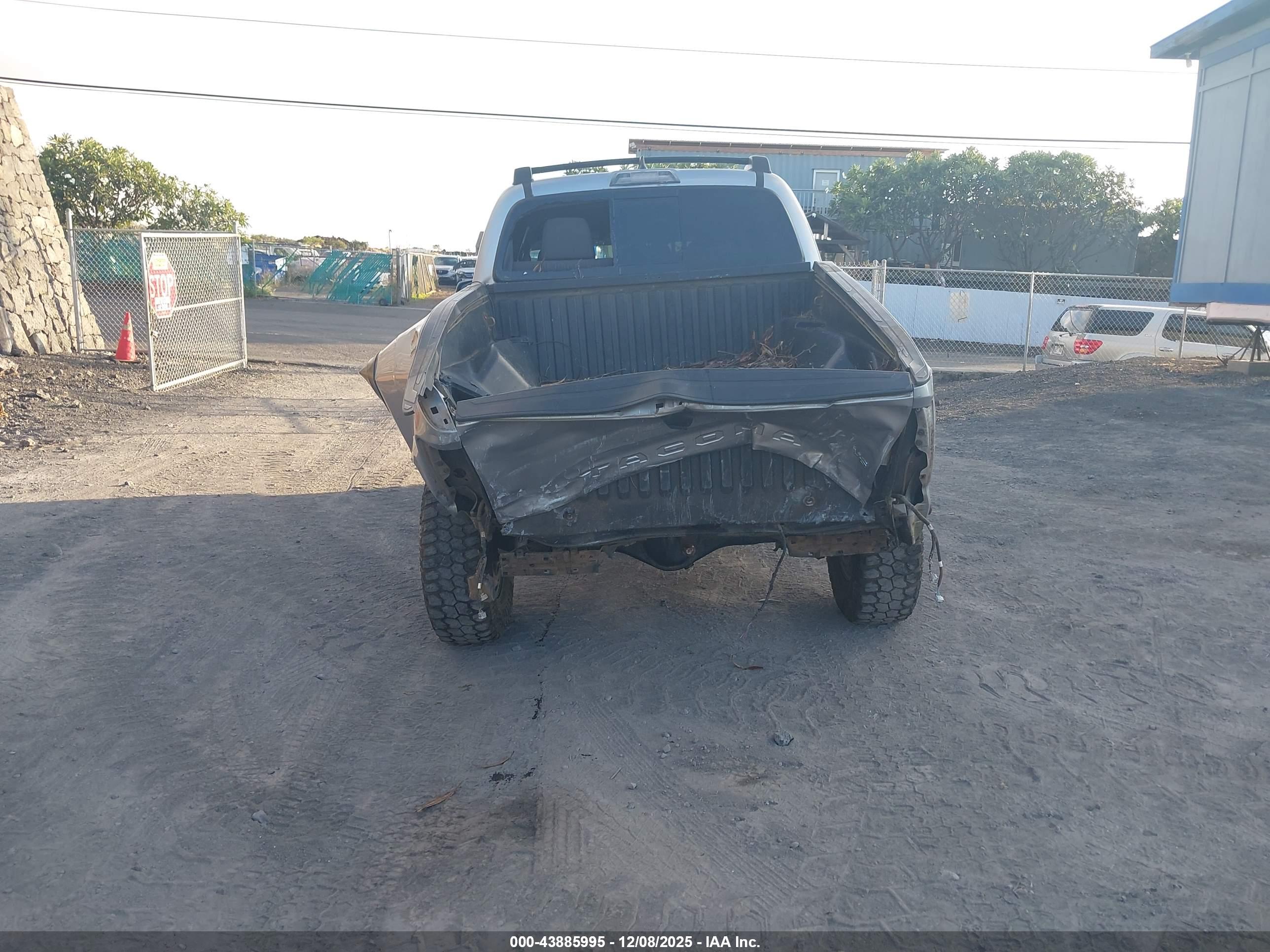 TOYOTA TACOMA image 6