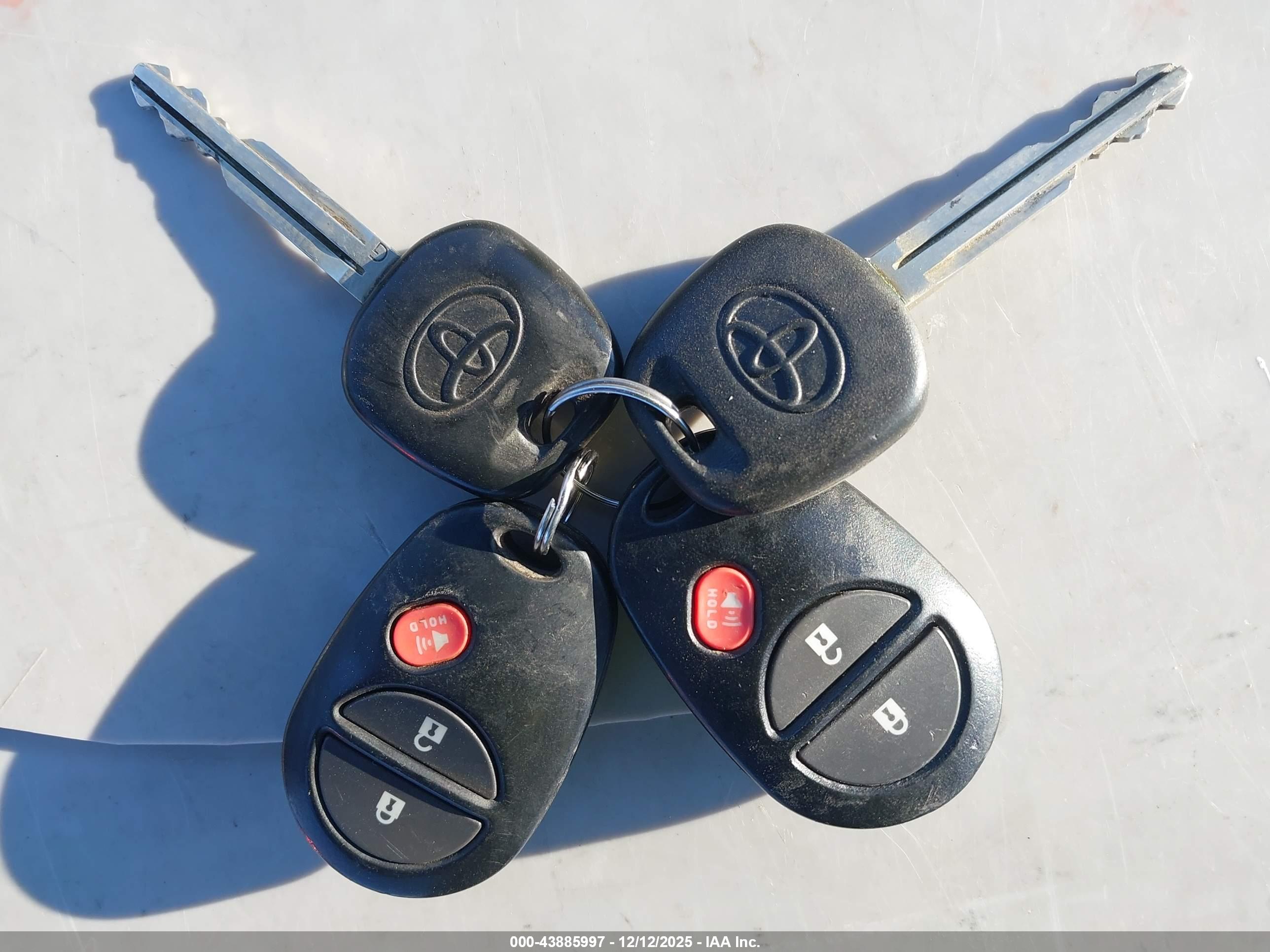 TOYOTA TACOMA image 11