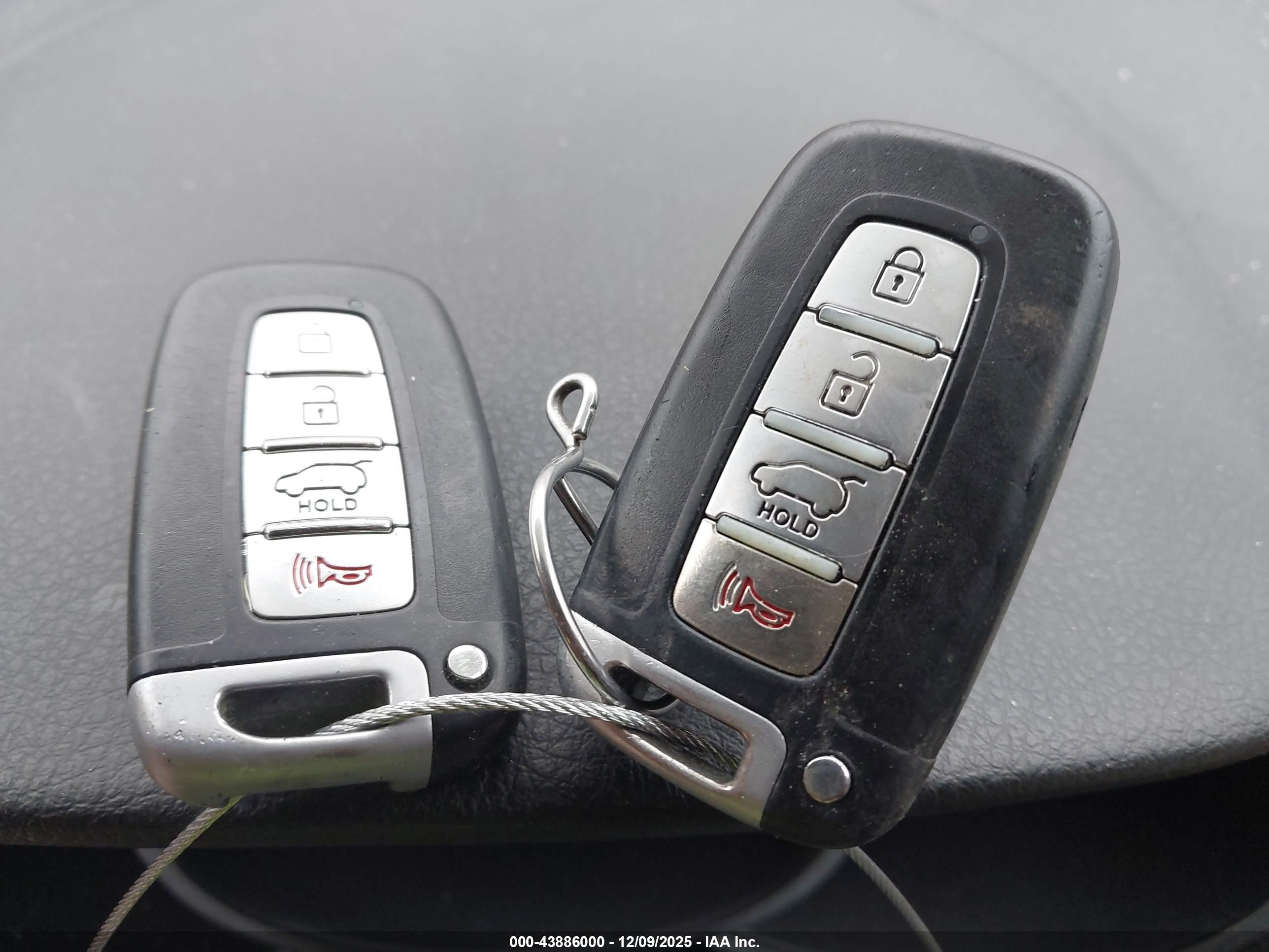 KIA SORENTO image 11