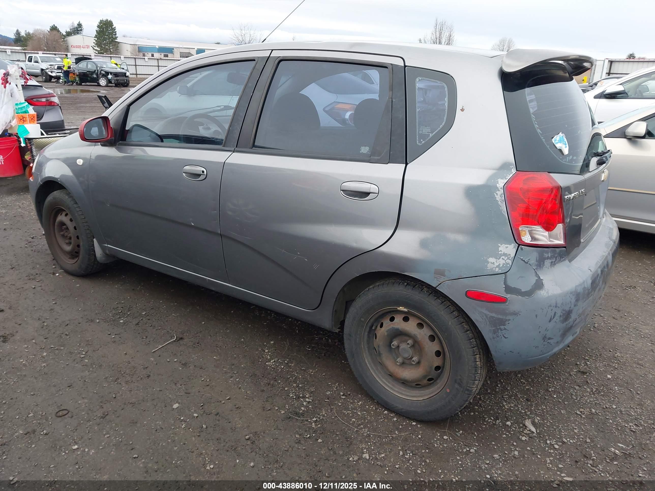 CHEVROLET AVEO image 3
