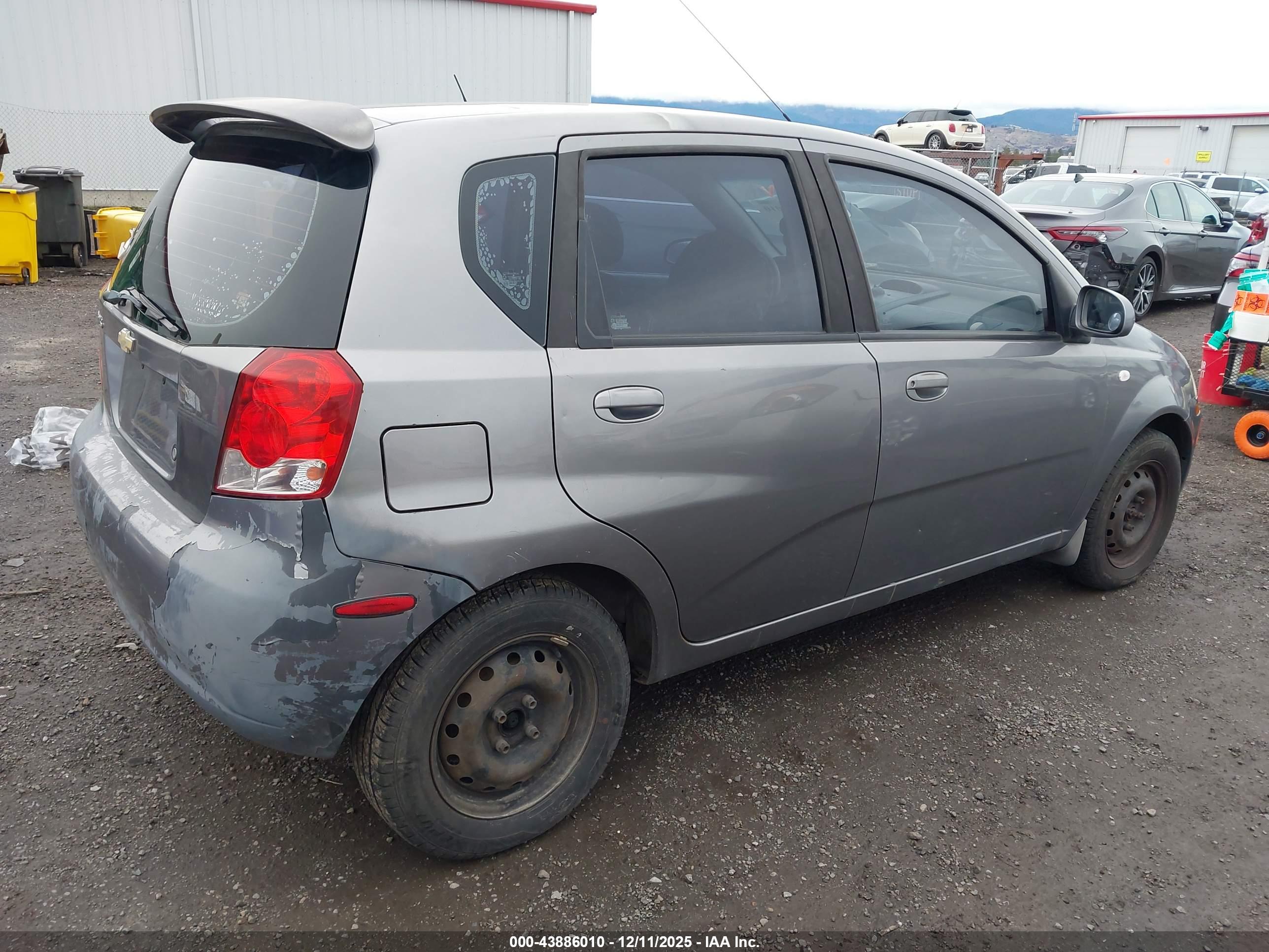 CHEVROLET AVEO image 4