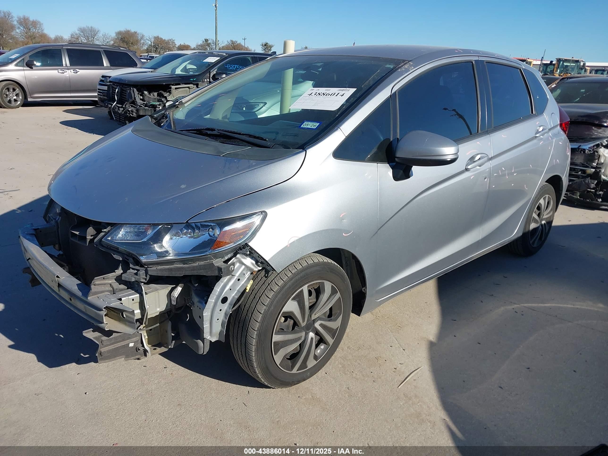 HONDA FIT image 2