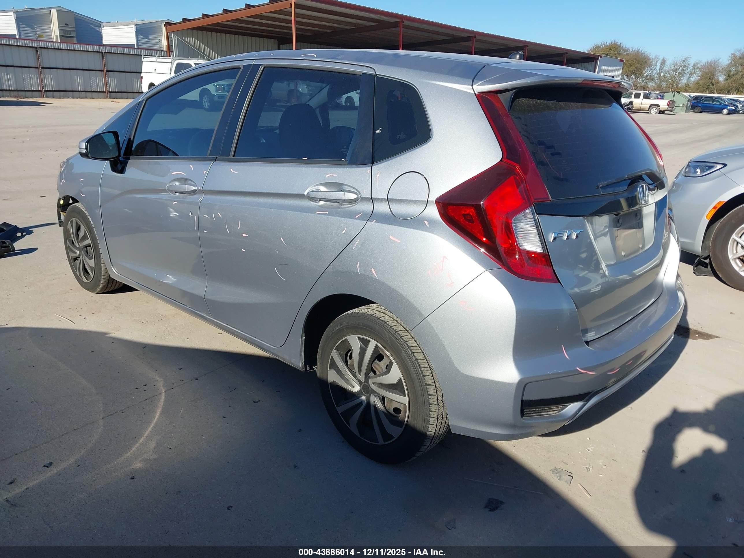 HONDA FIT image 3