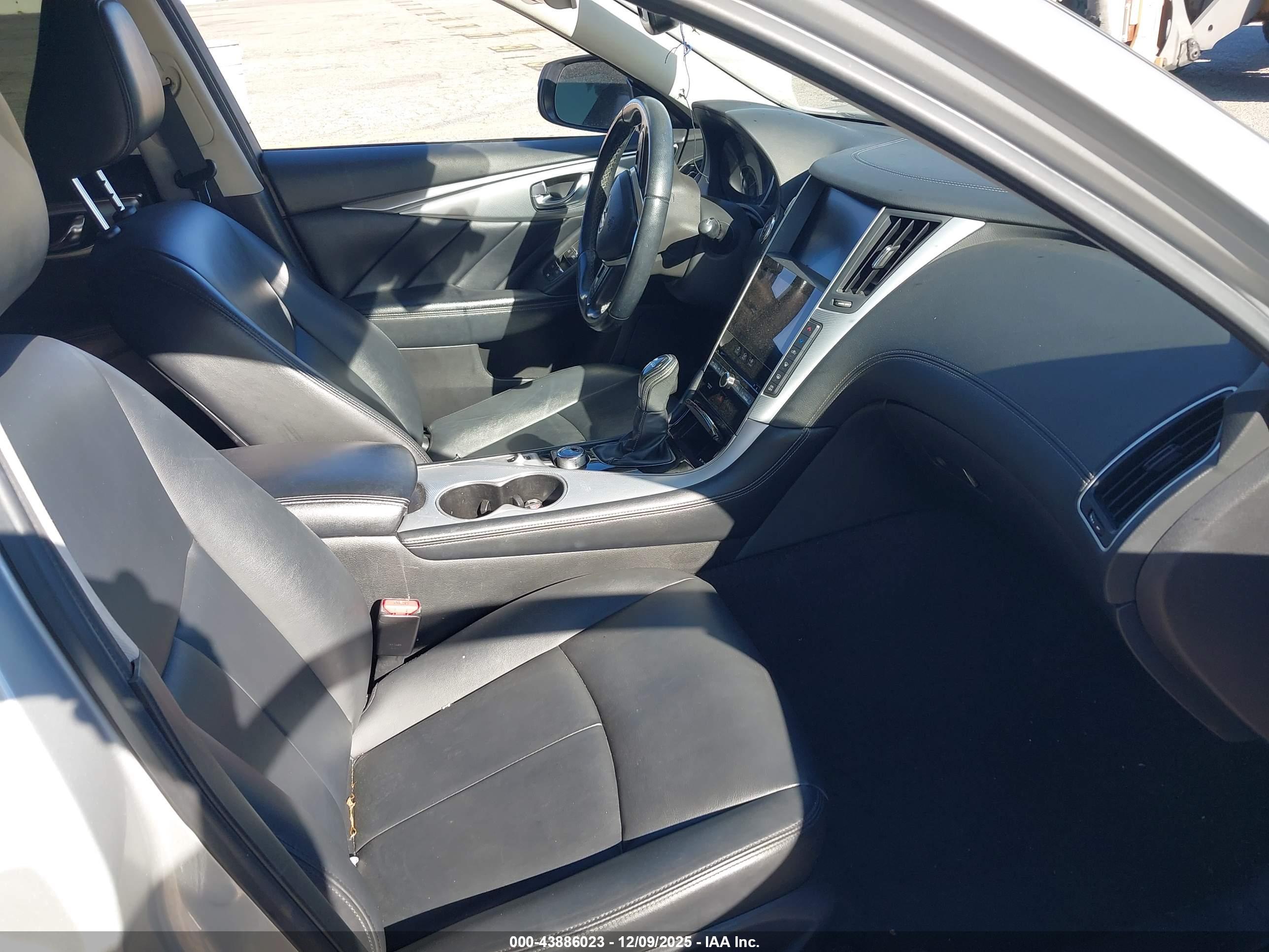 INFINITI Q50 image 5