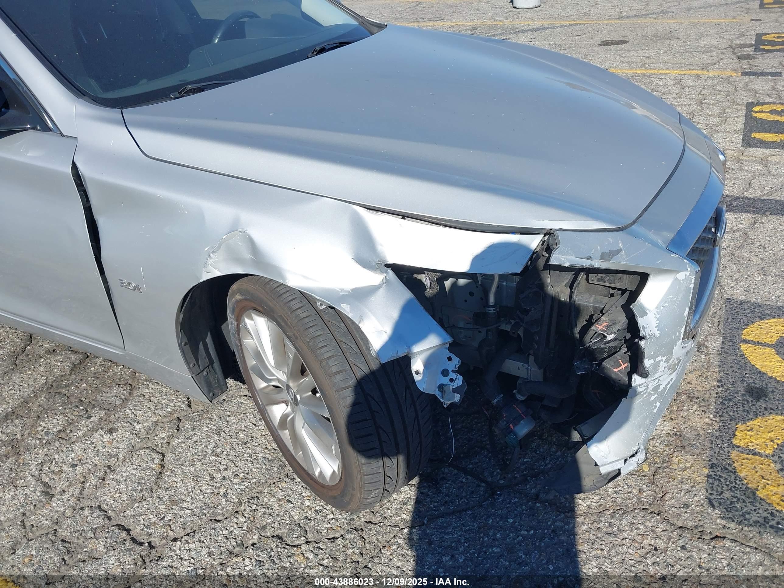 INFINITI Q50 image 6