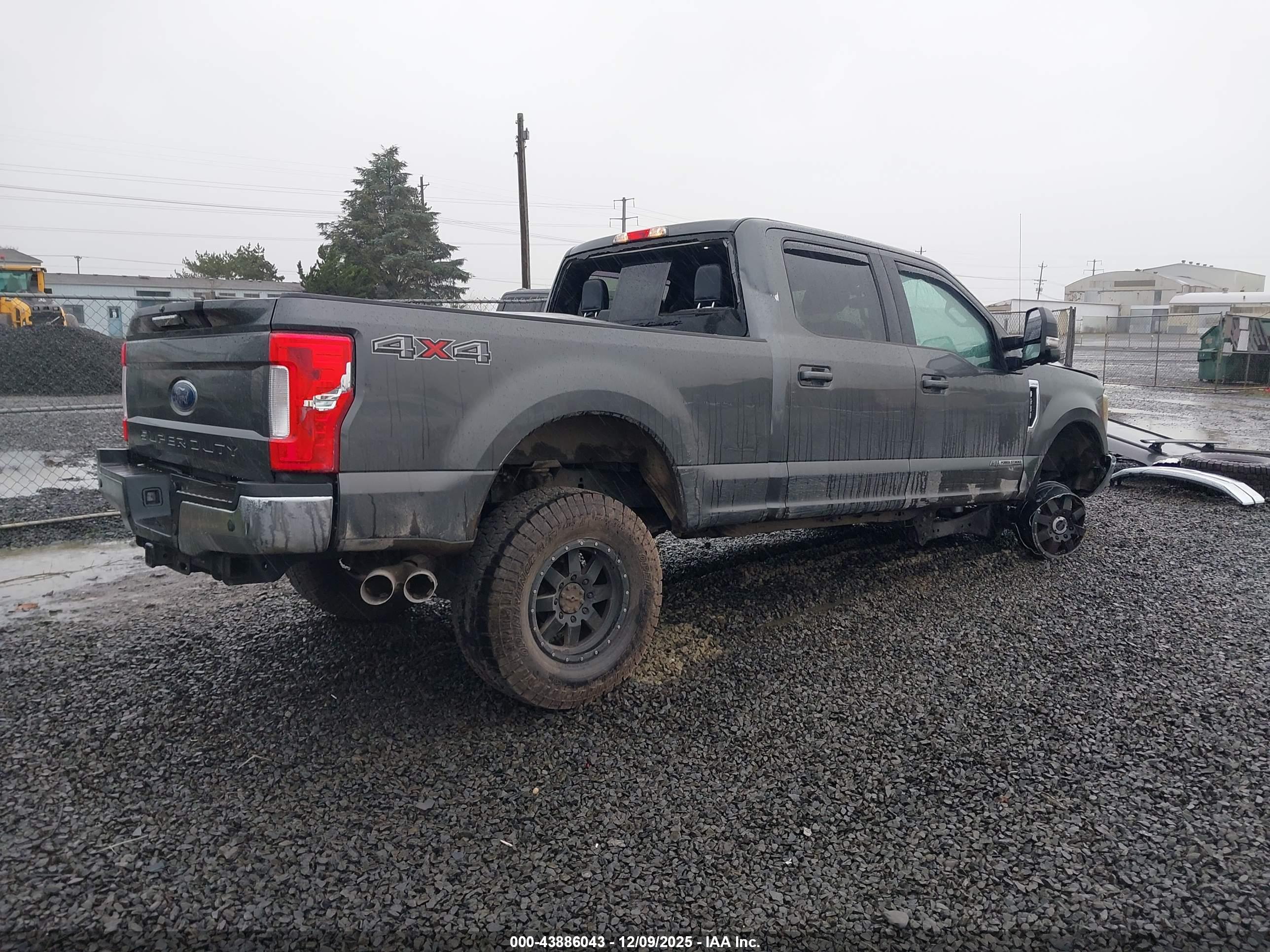 FORD F-250 image 4