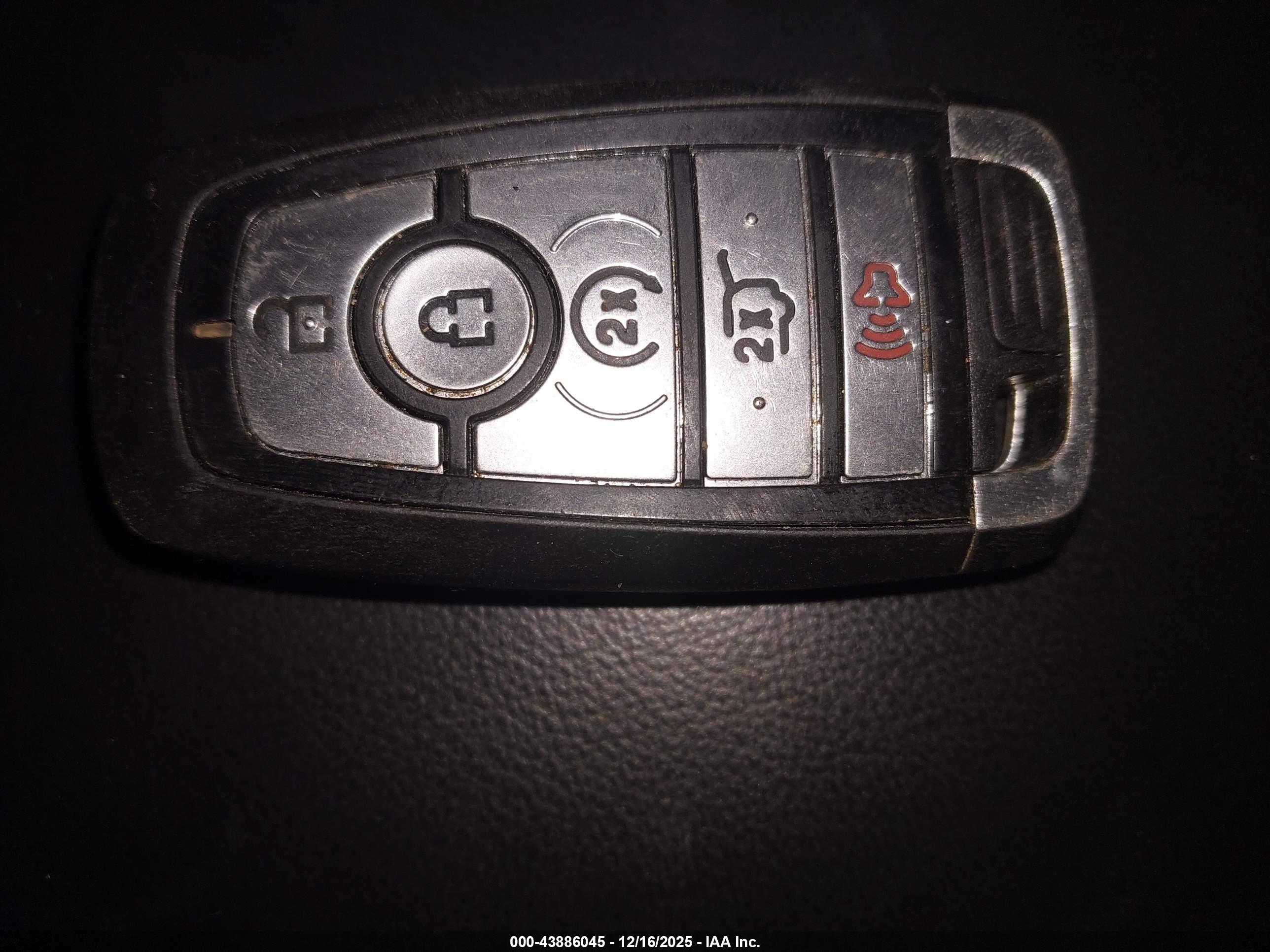 FORD EXPLORER image 11