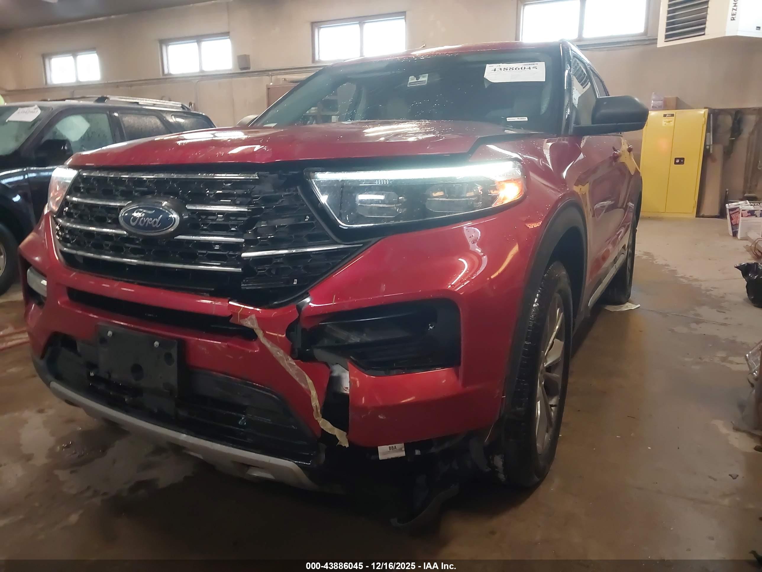 FORD EXPLORER image 6