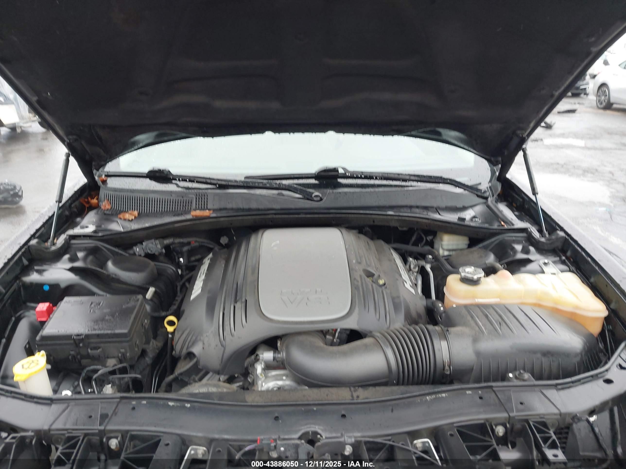 CHRYSLER 300C image 10