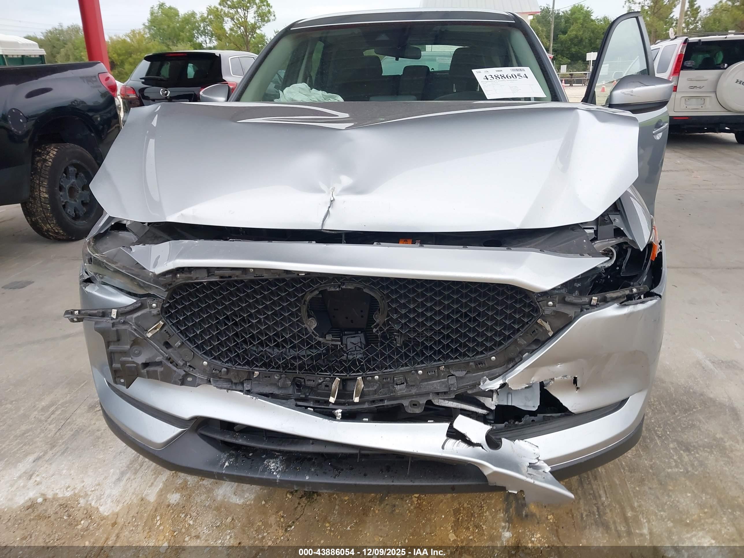 MAZDA CX-5 image 6