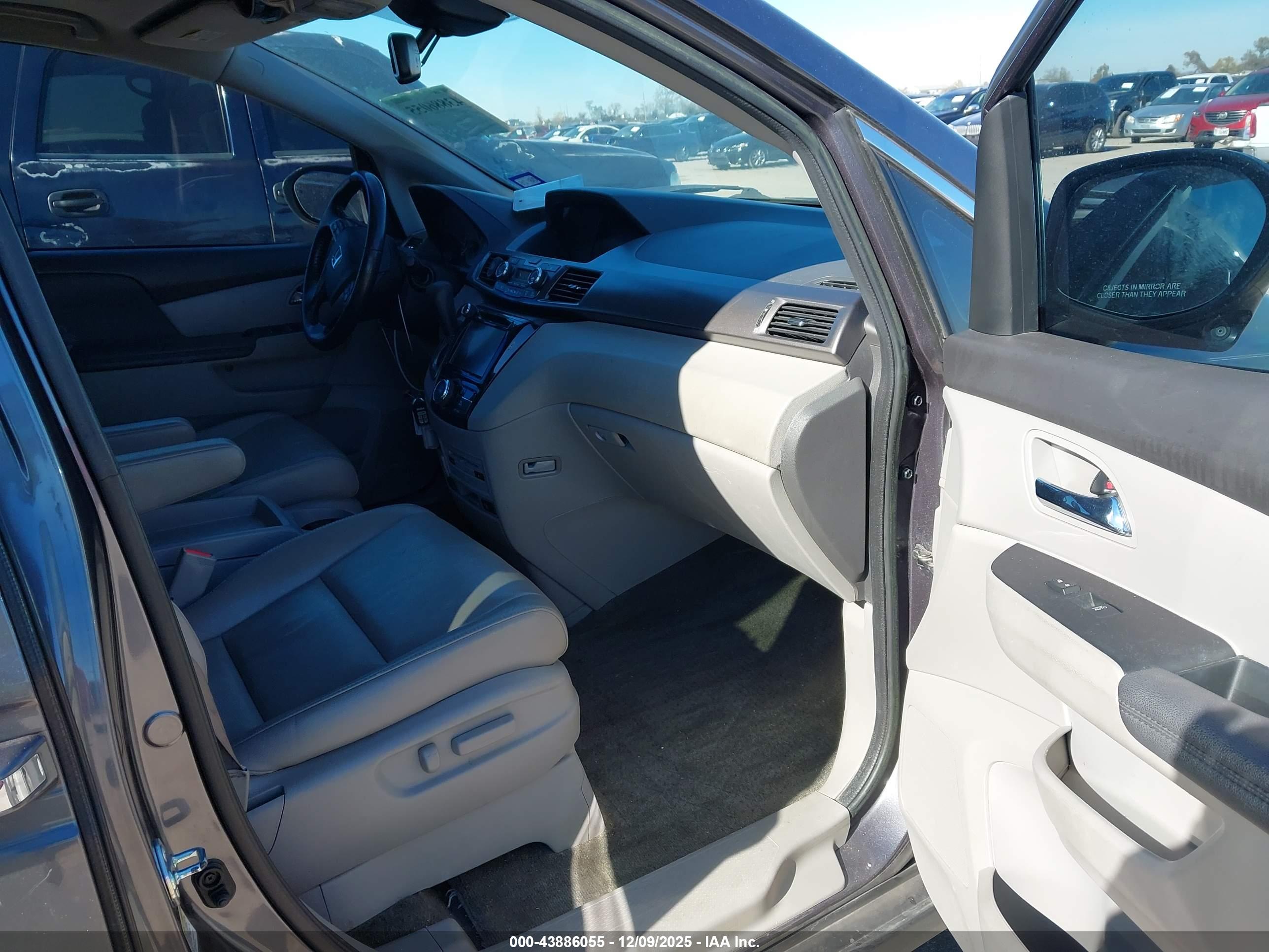 HONDA ODYSSEY image 5