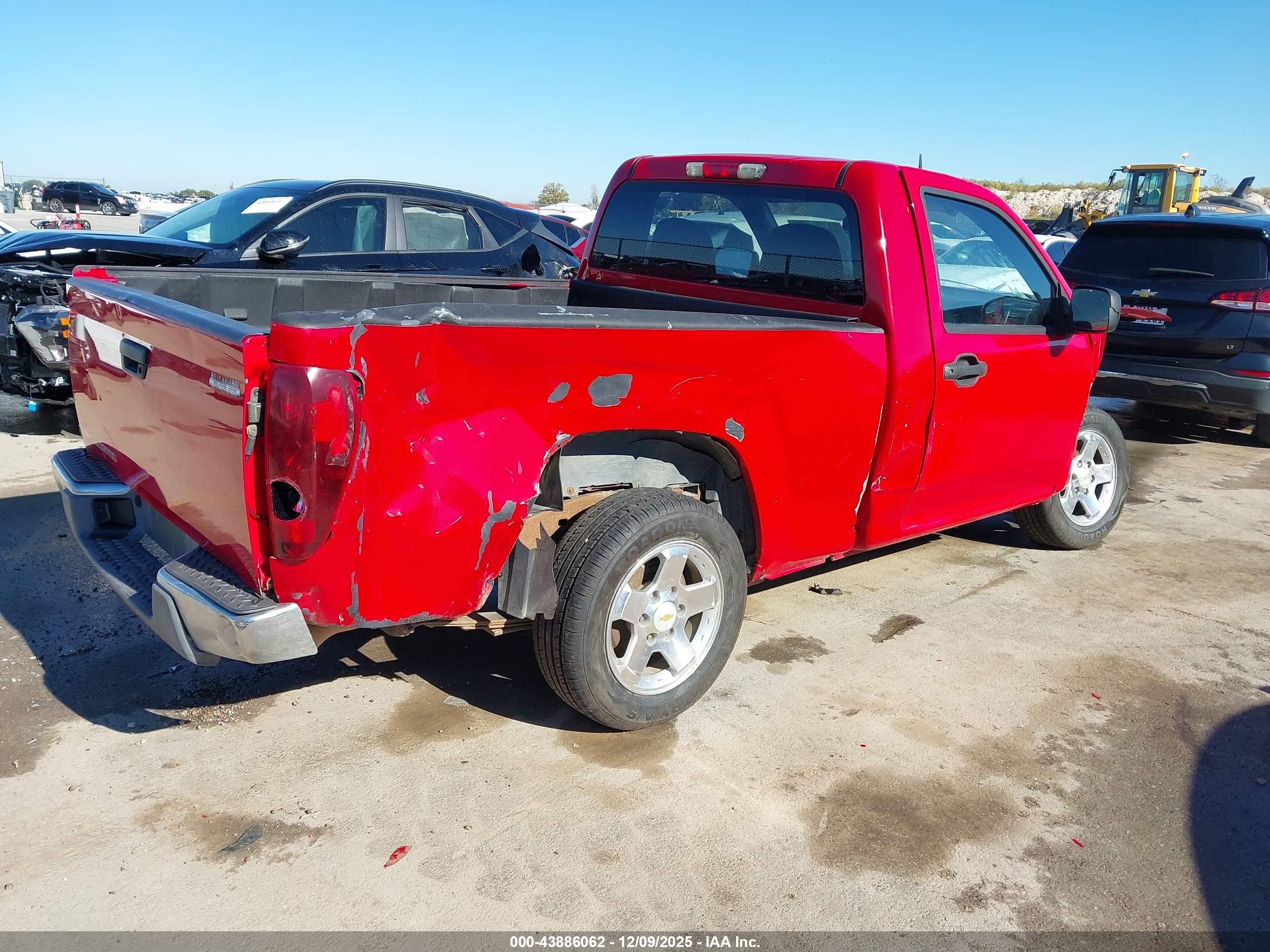 CHEVROLET COLORADO image 4