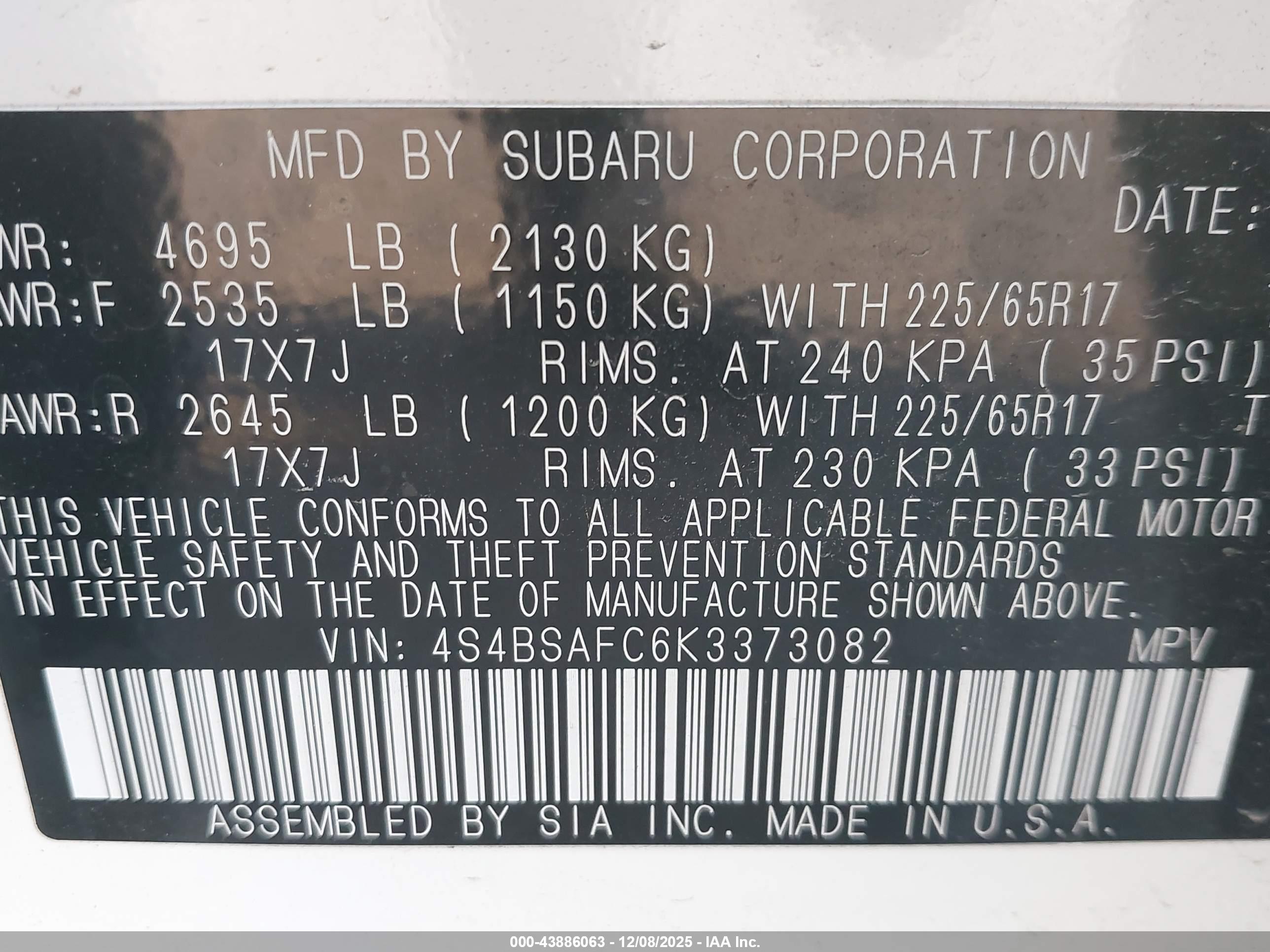SUBARU OUTBACK image 9
