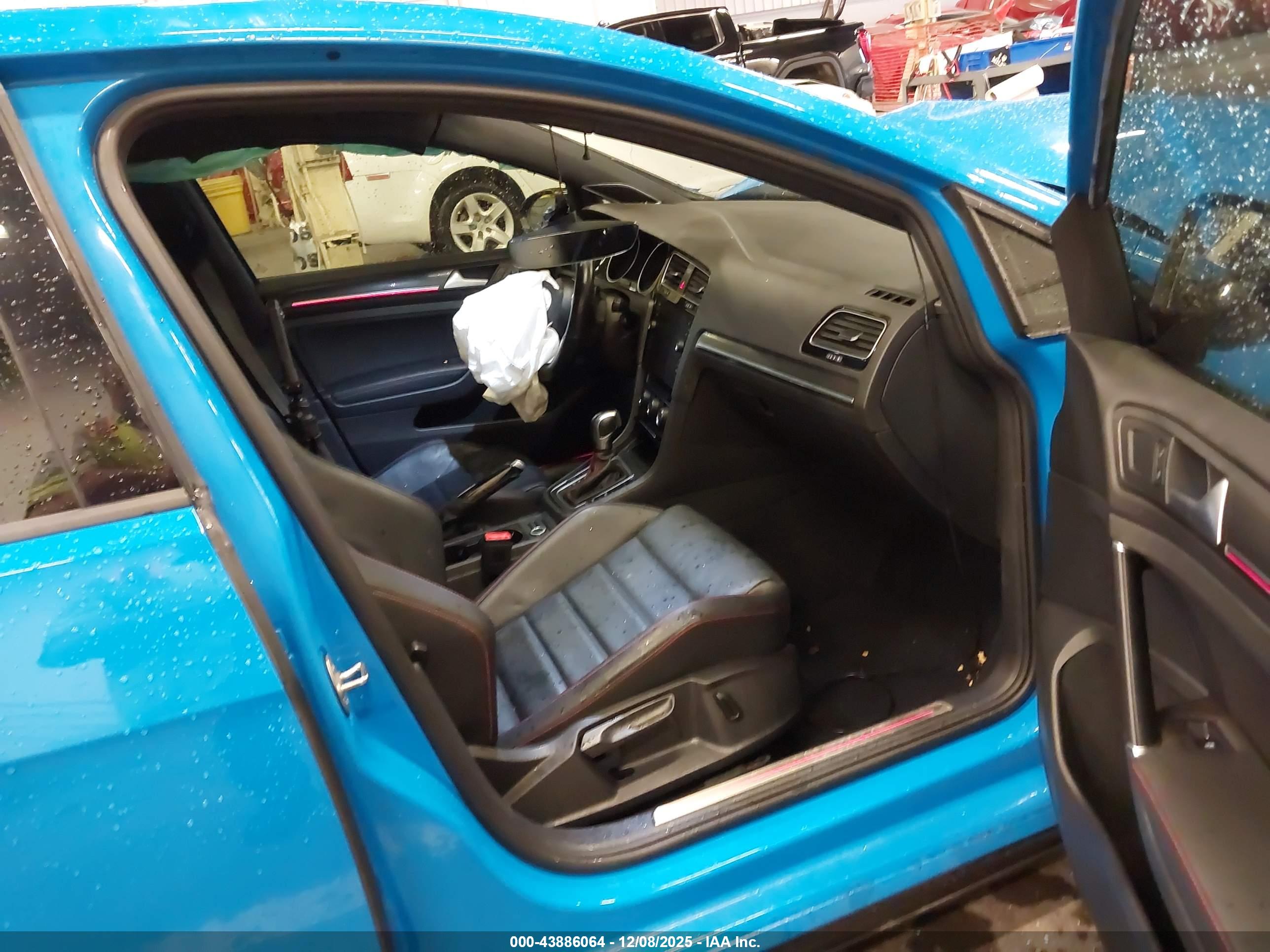 VOLKSWAGEN GOLF image 5