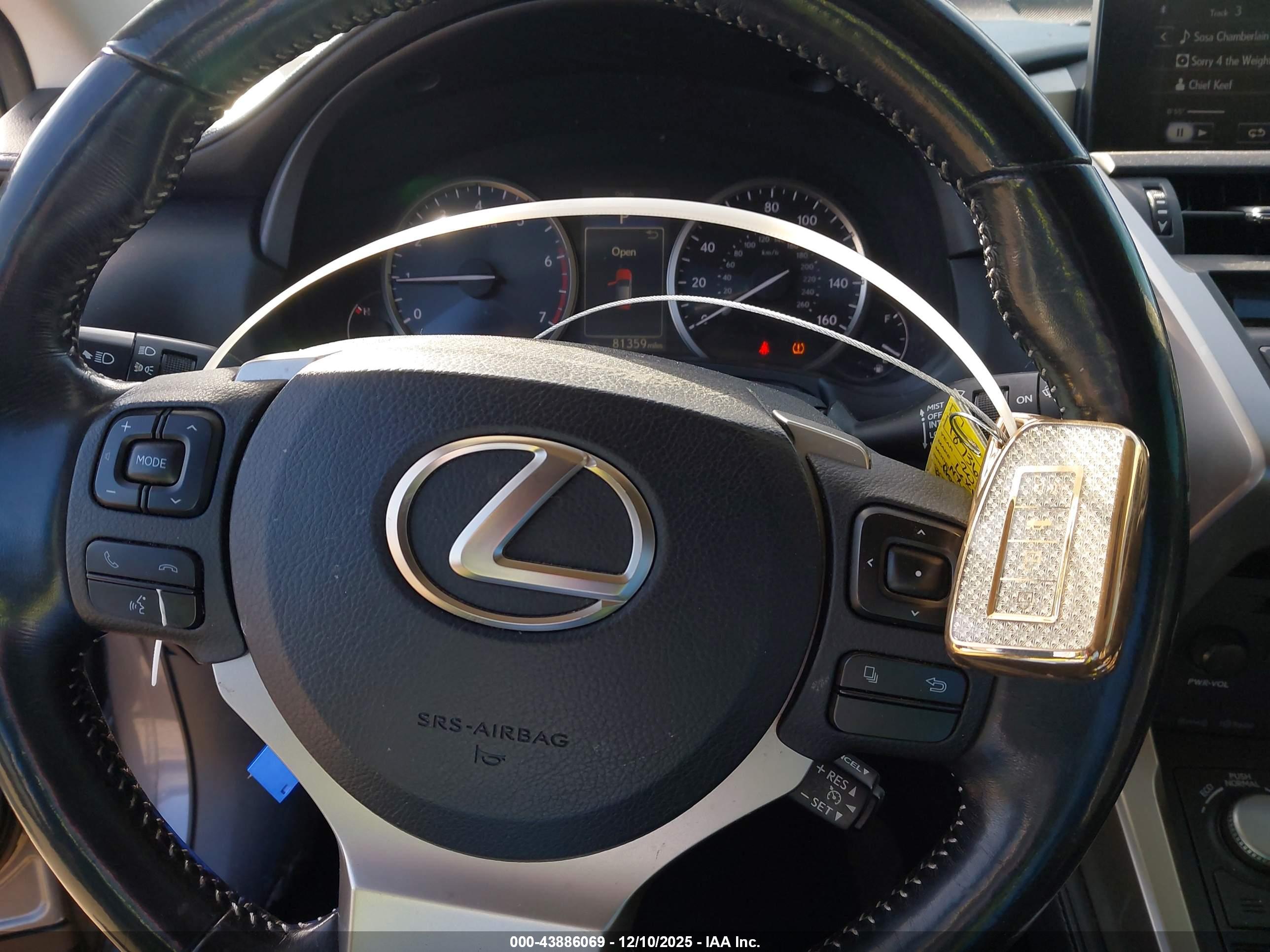 LEXUS NX image 11