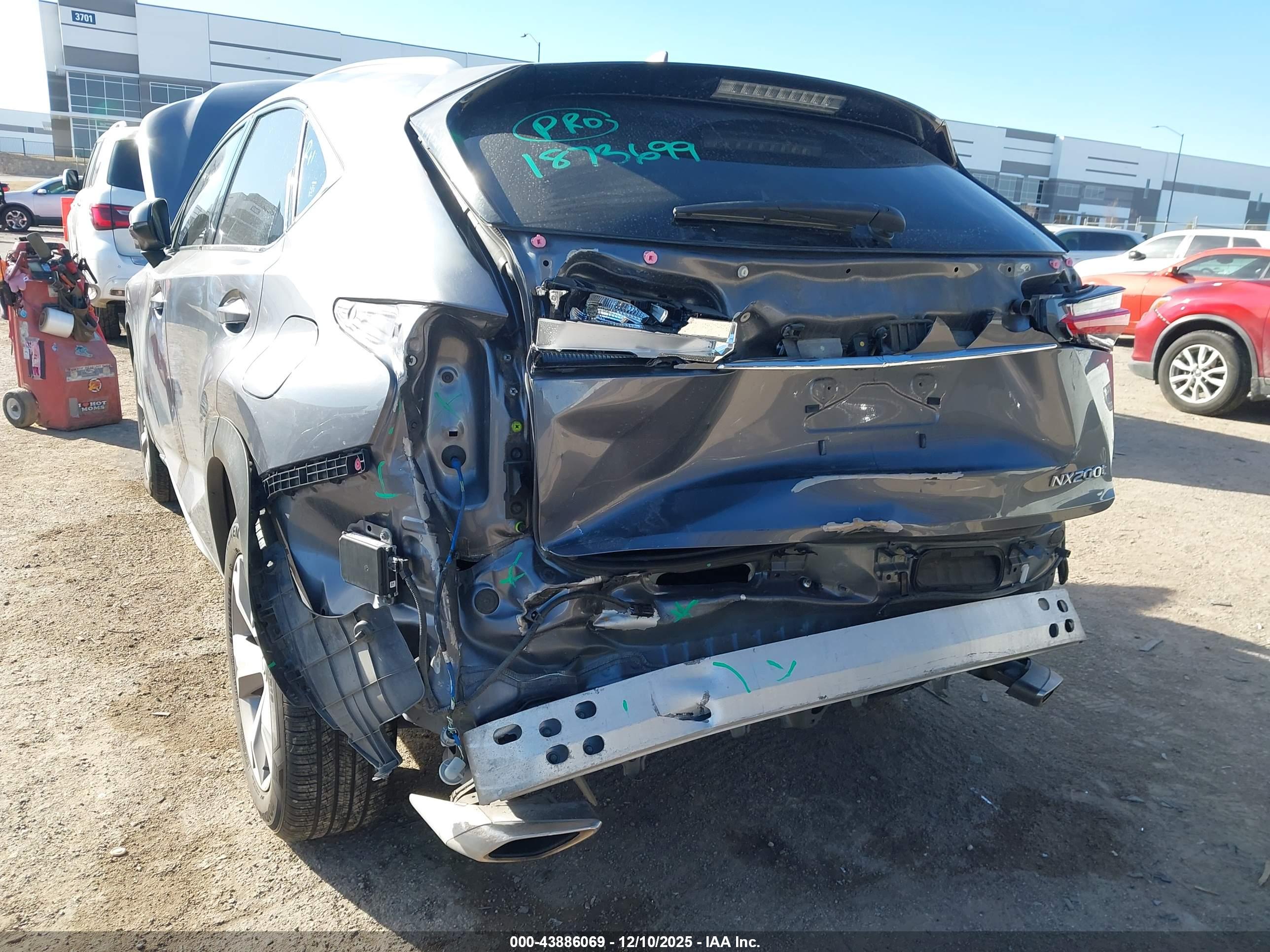 LEXUS NX image 6