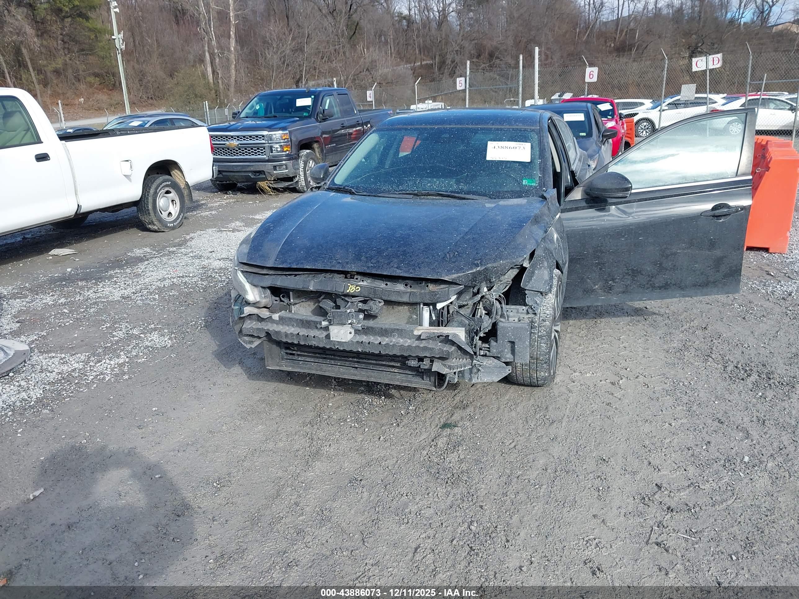 NISSAN ALTIMA image 6
