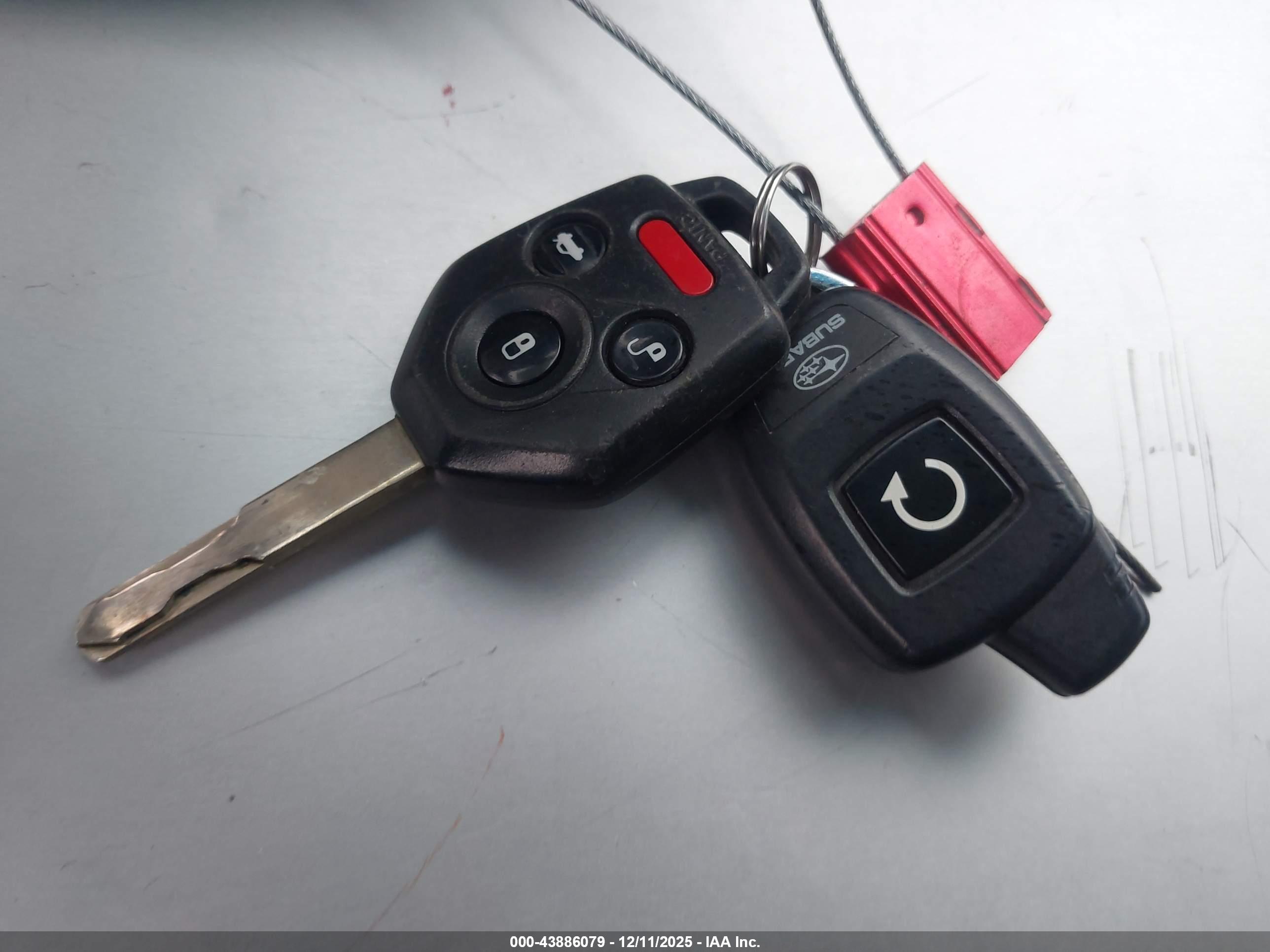 SUBARU OUTBACK image 11
