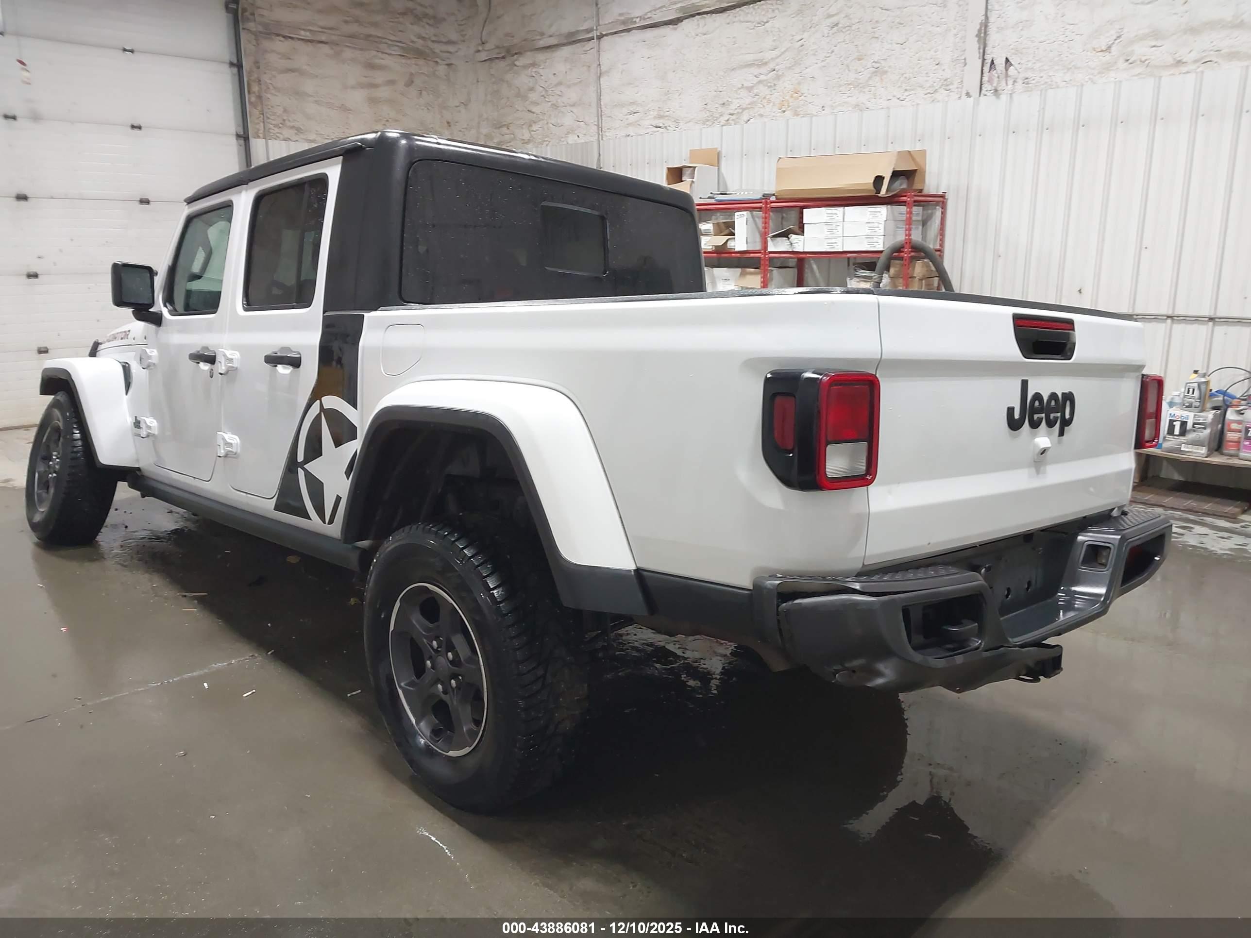 JEEP GLADIATOR image 3