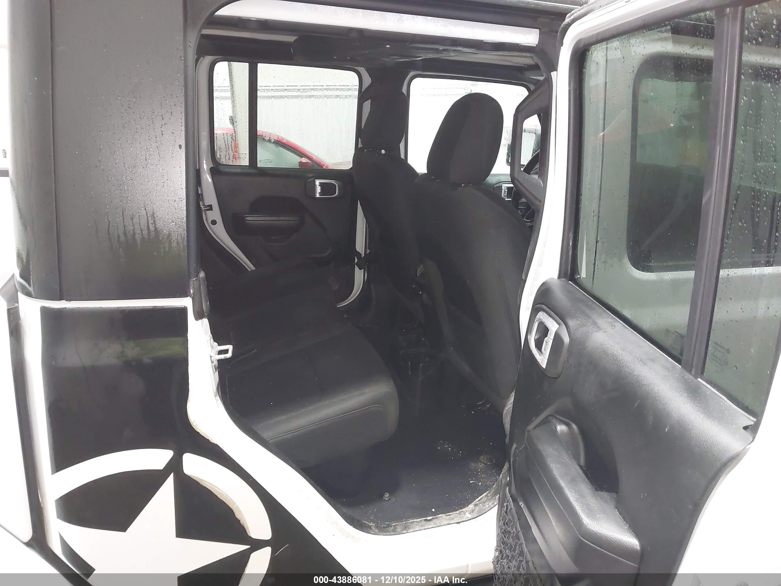 JEEP GLADIATOR image 8