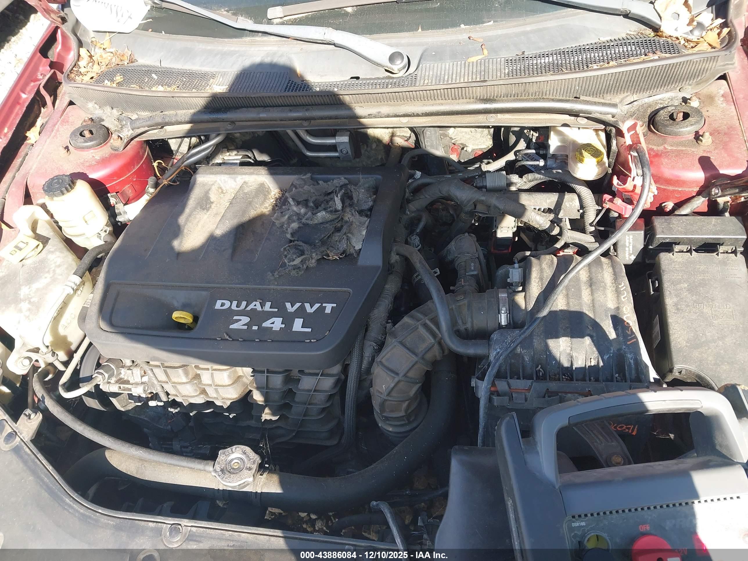 CHRYSLER 200 image 10
