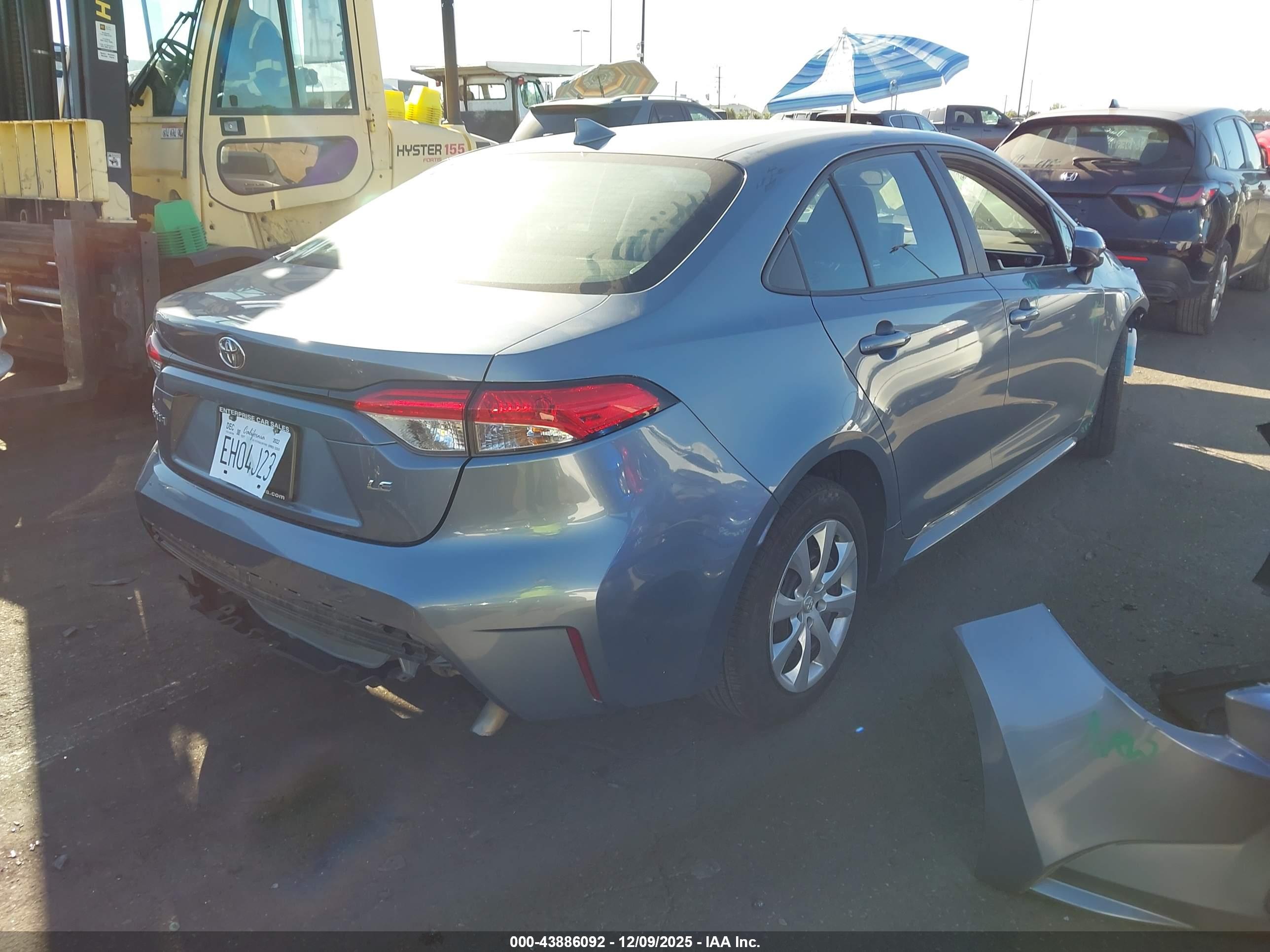TOYOTA COROLLA image 4