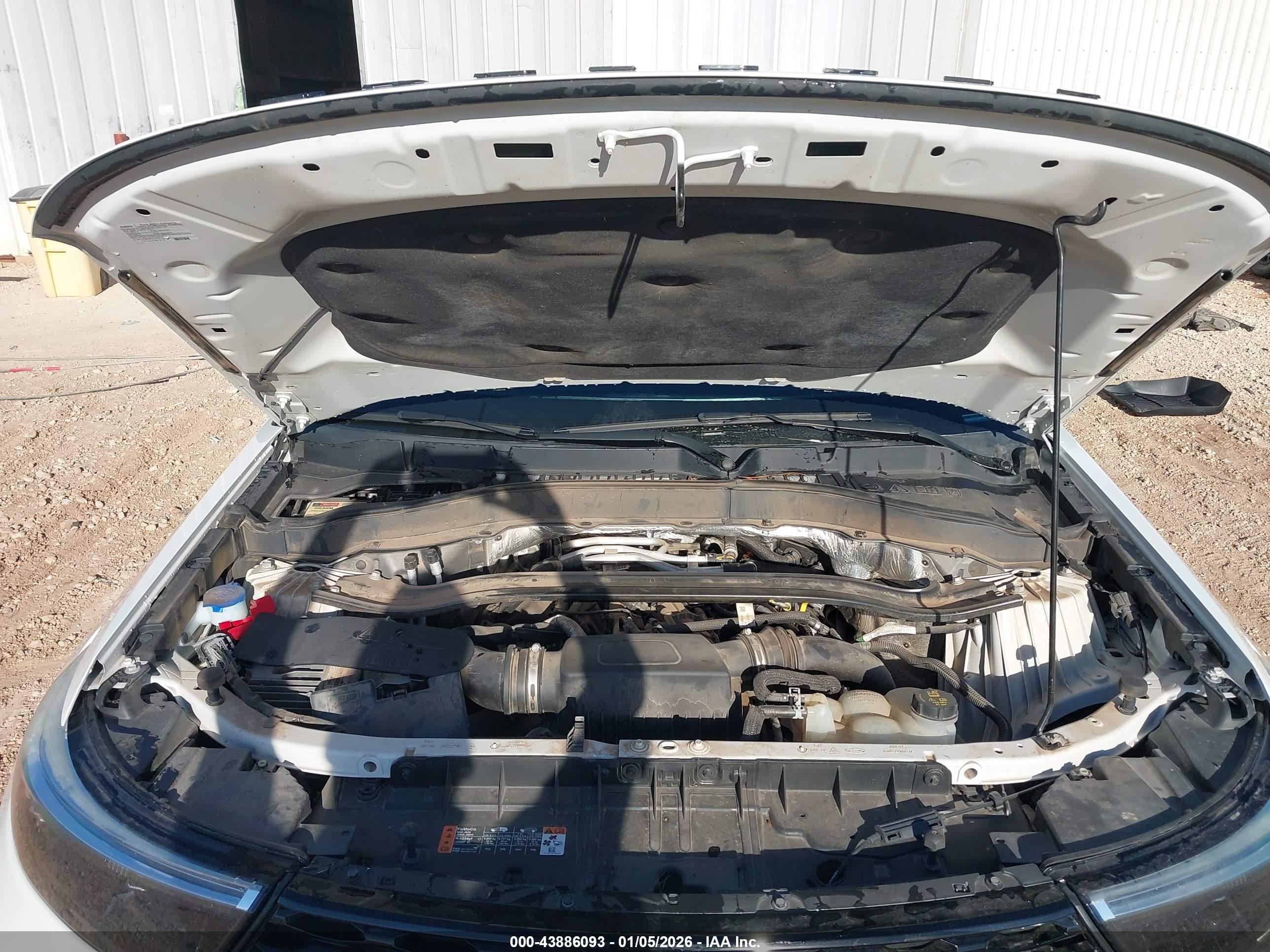 FORD EXPLORER image 10
