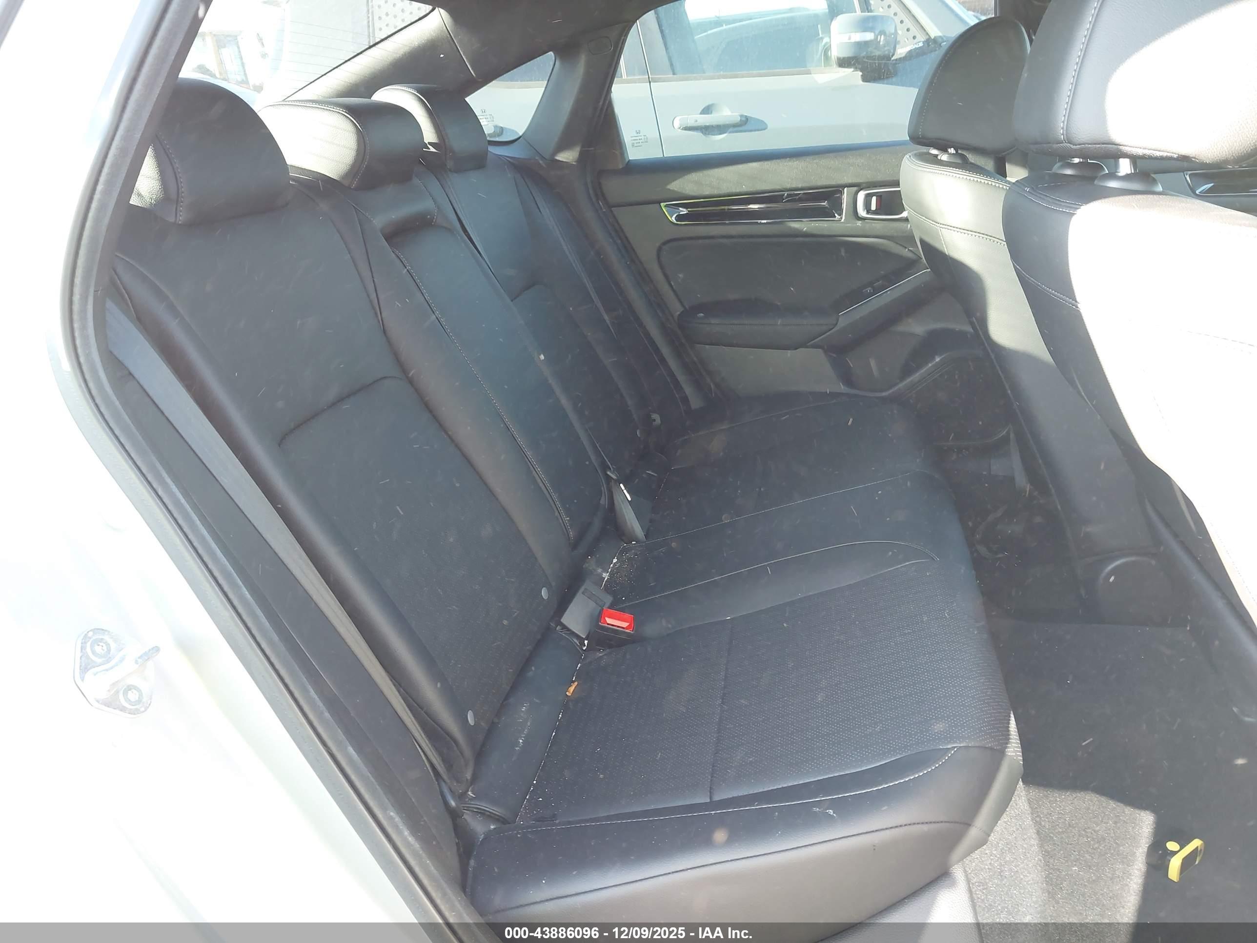 HONDA CIVIC image 8