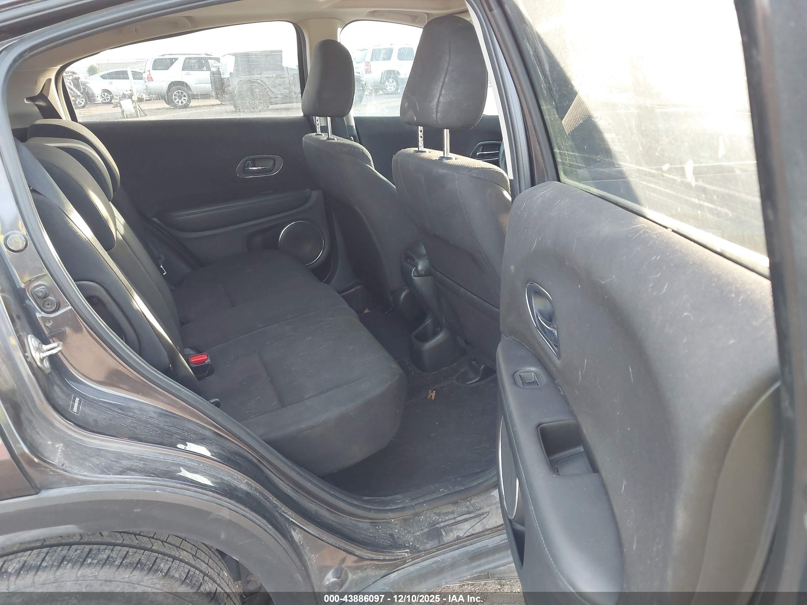 HONDA HR-V image 8