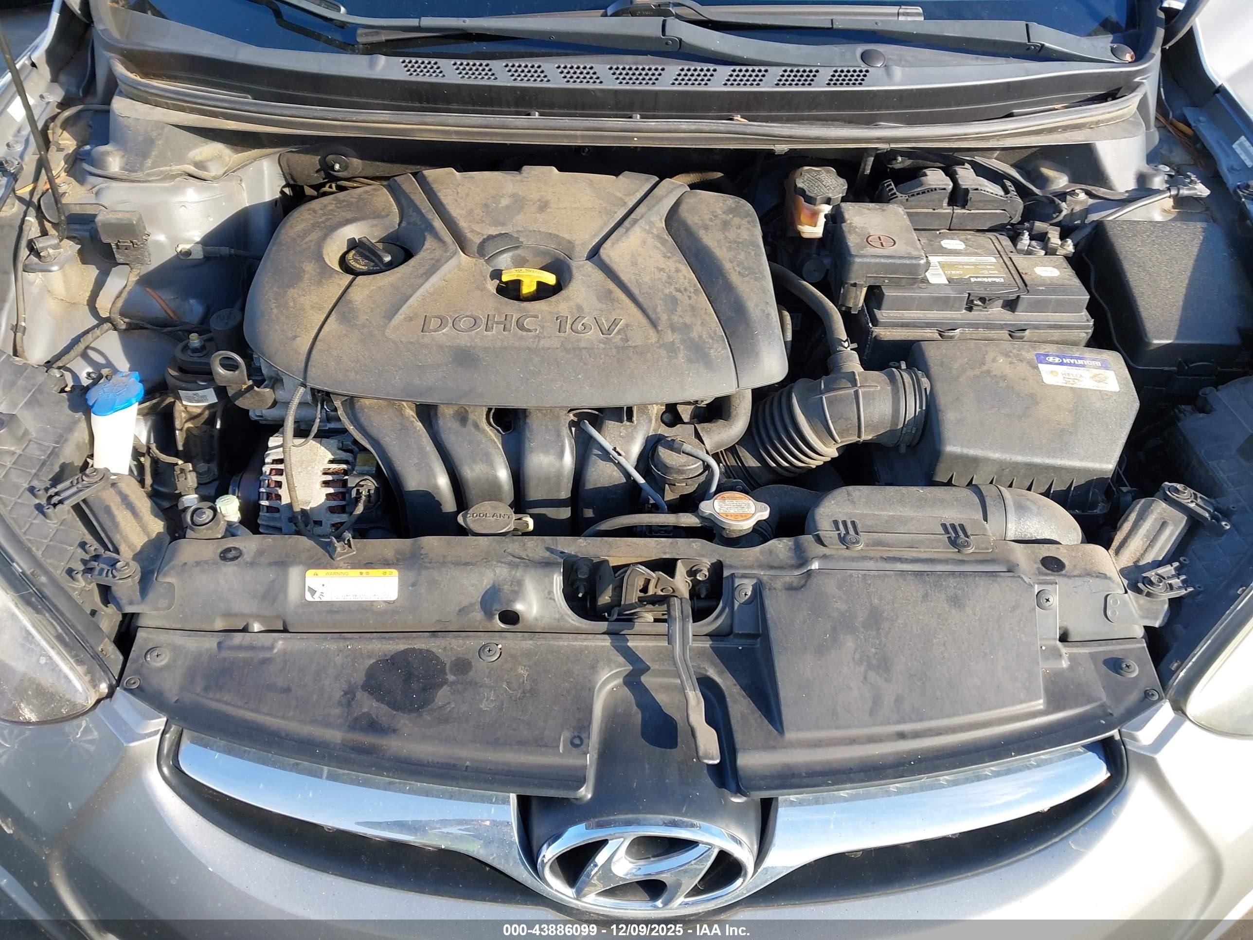 HYUNDAI ELANTRA image 10