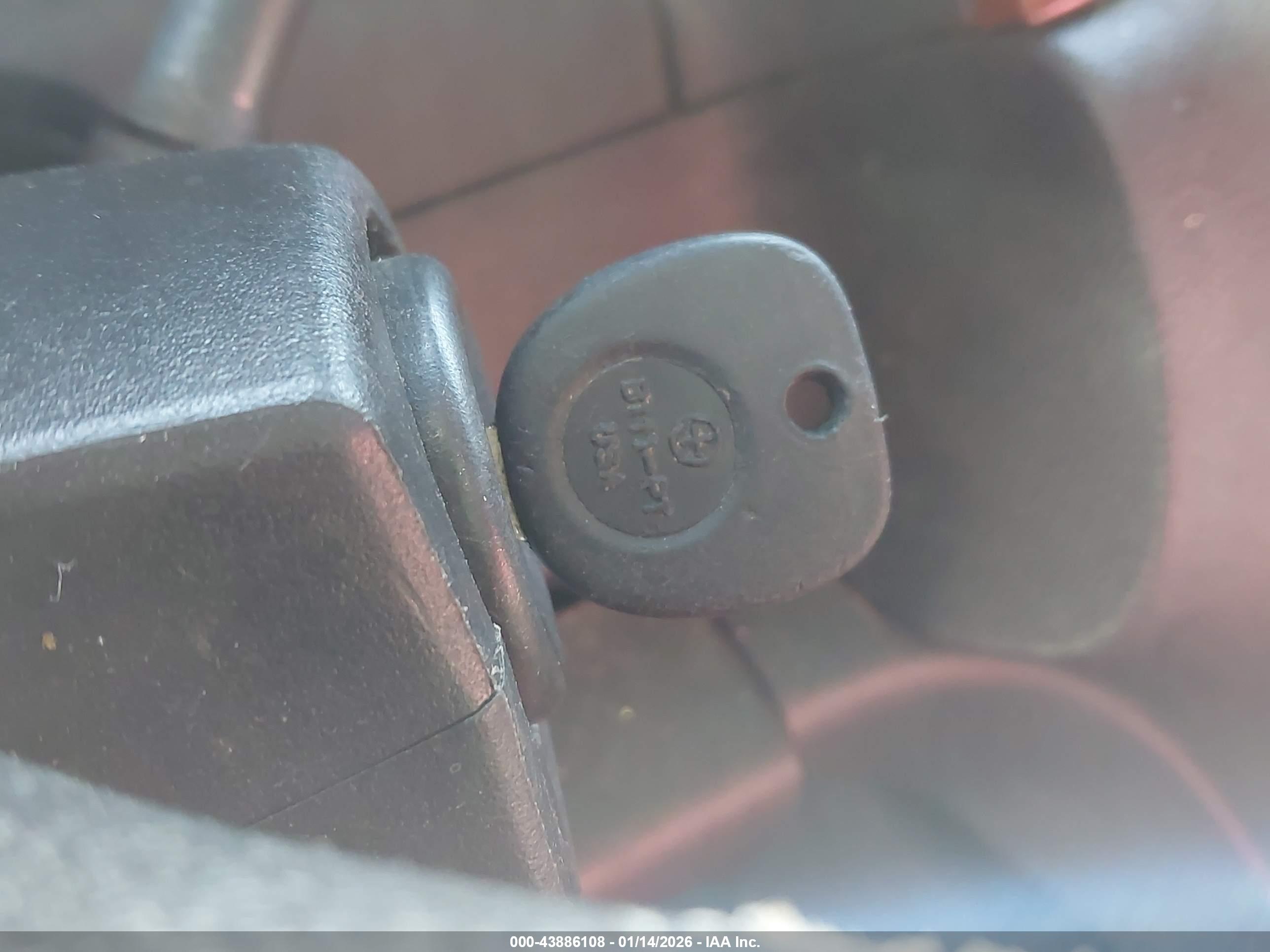 CHEVROLET TAHOE image 11