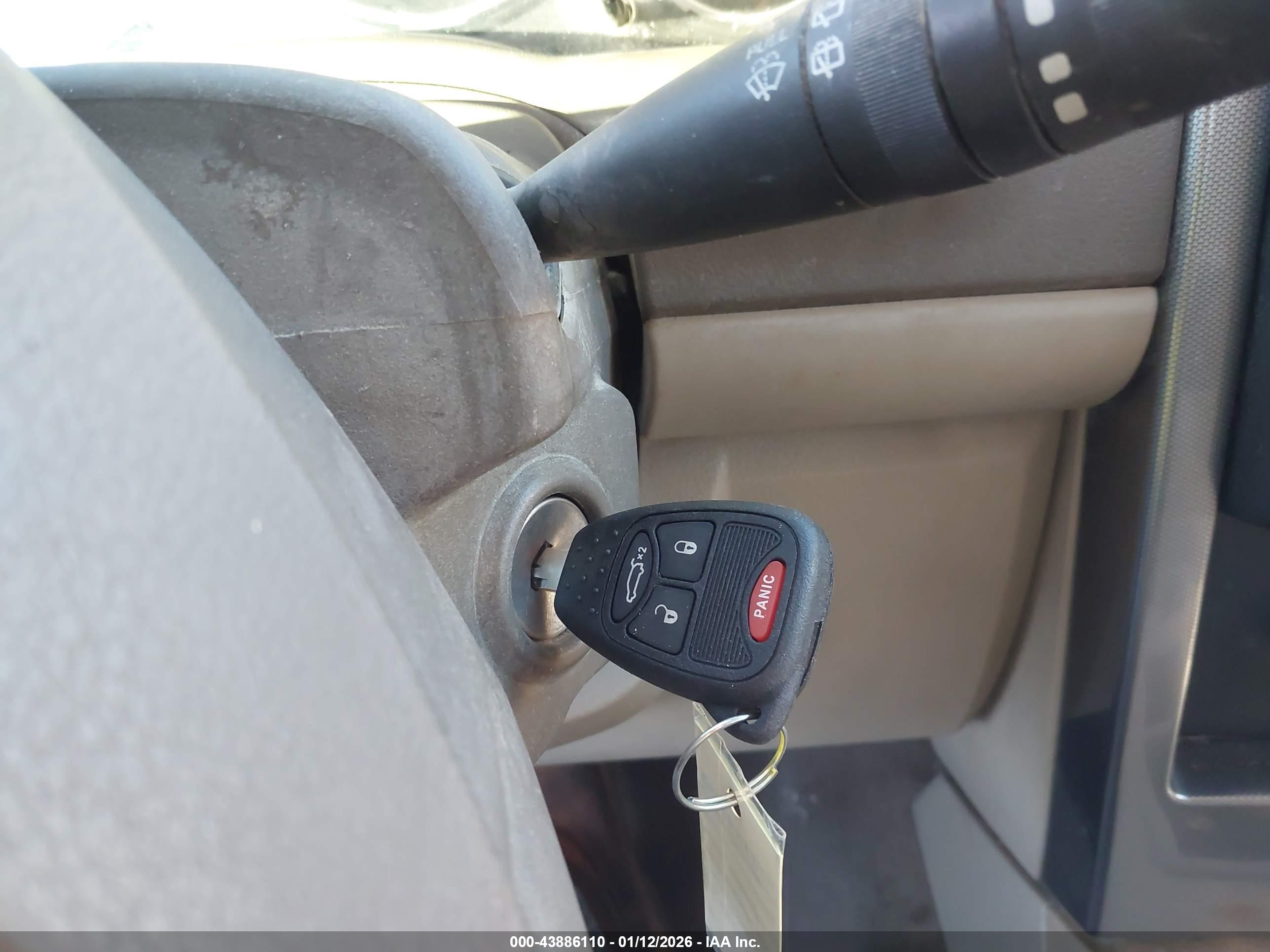 JEEP LIBERTY image 11