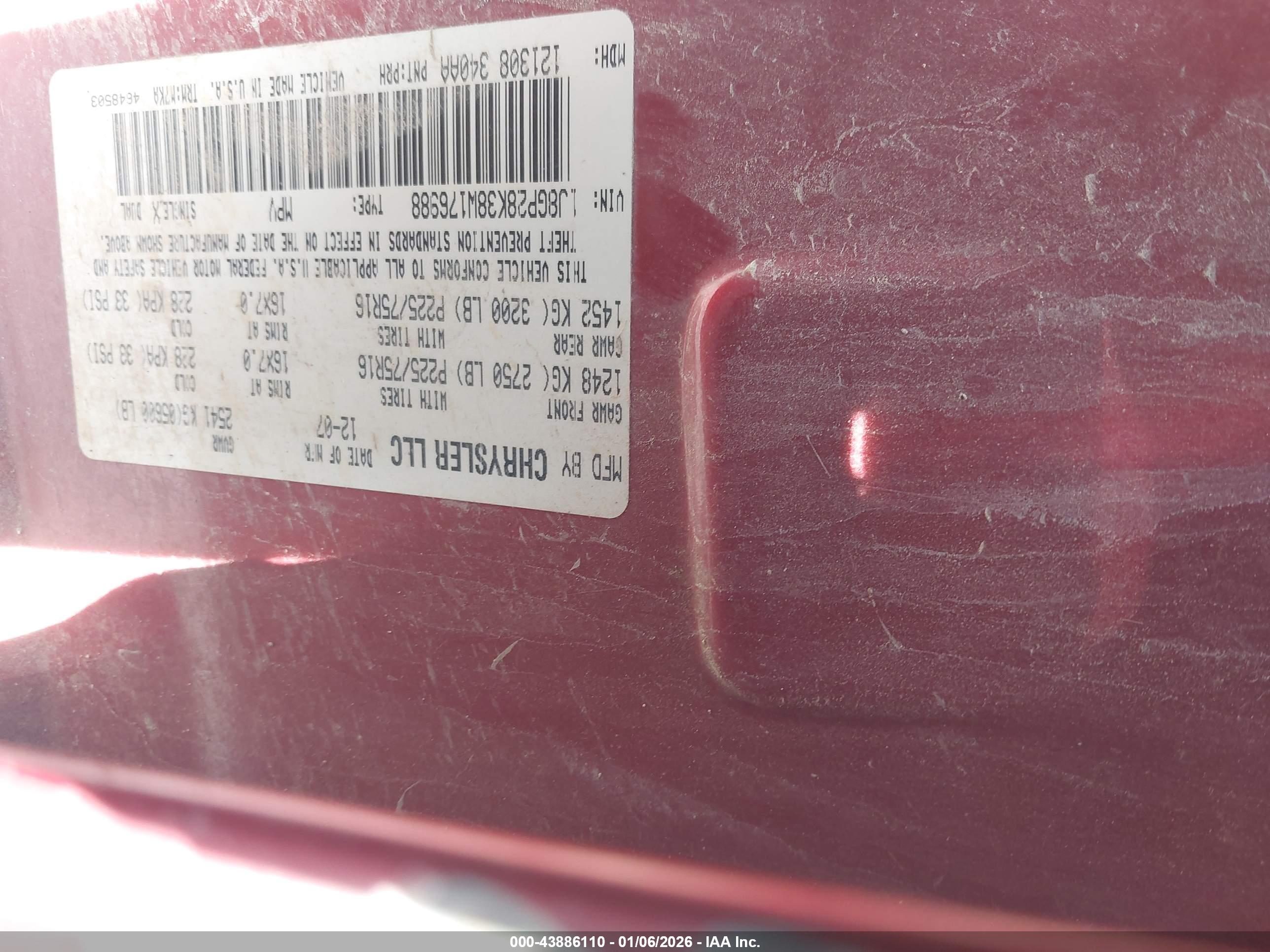 JEEP LIBERTY image 9