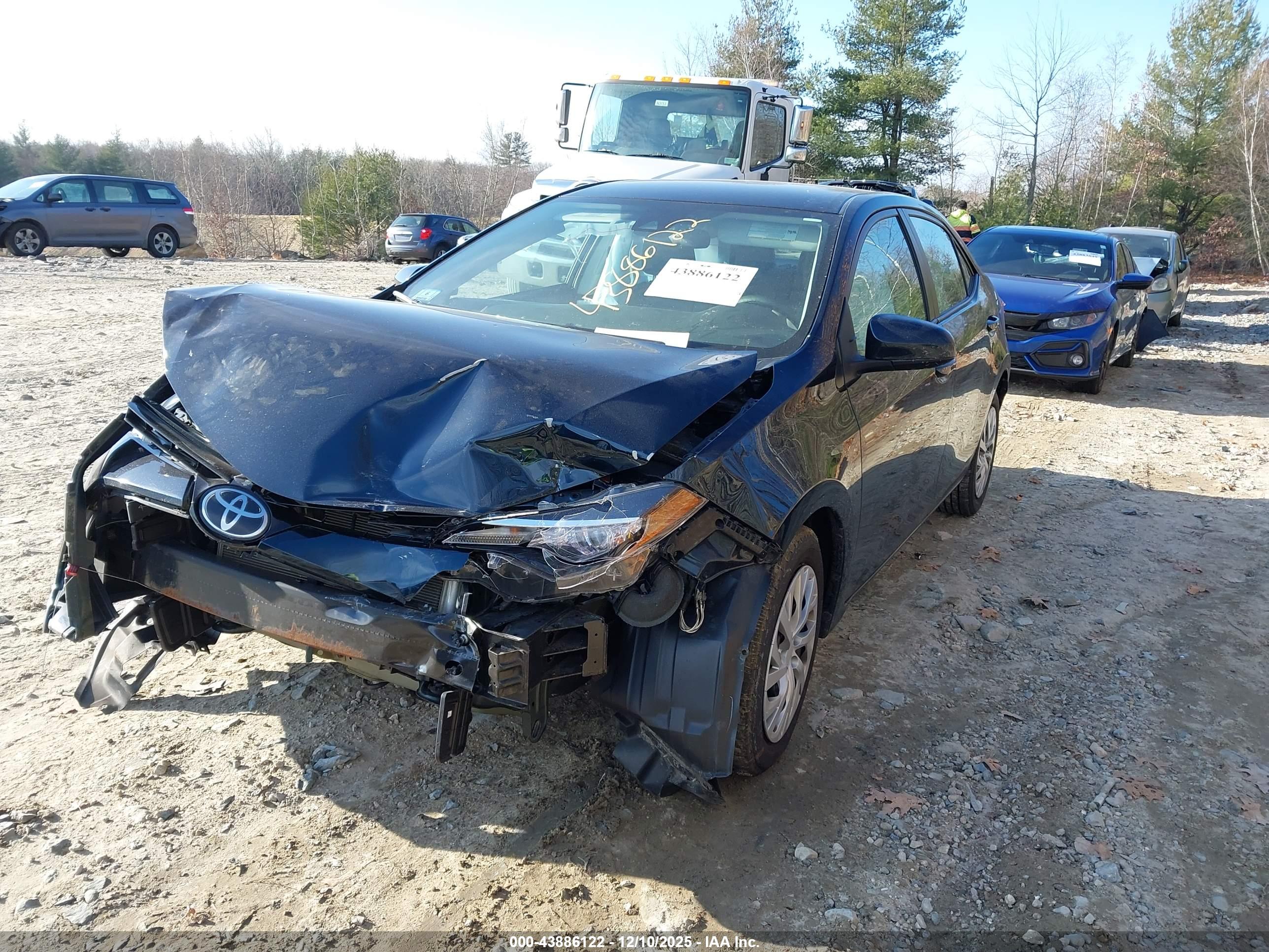TOYOTA COROLLA image 2