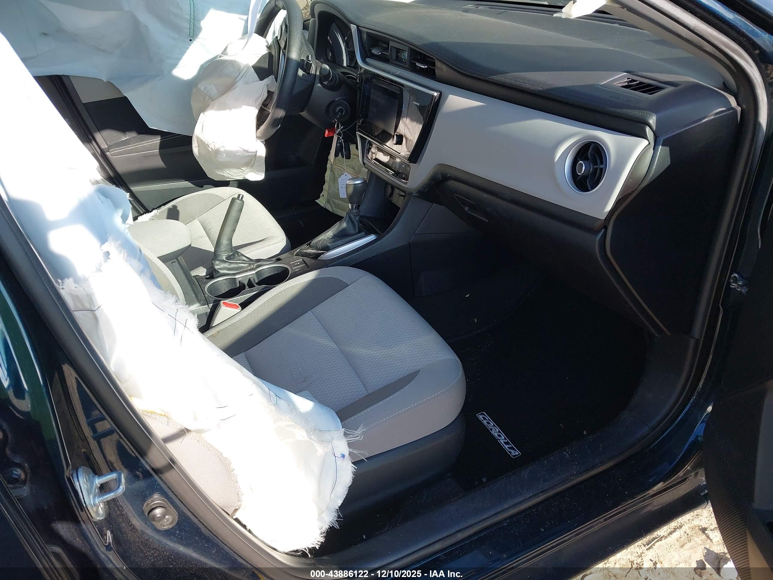 TOYOTA COROLLA image 5