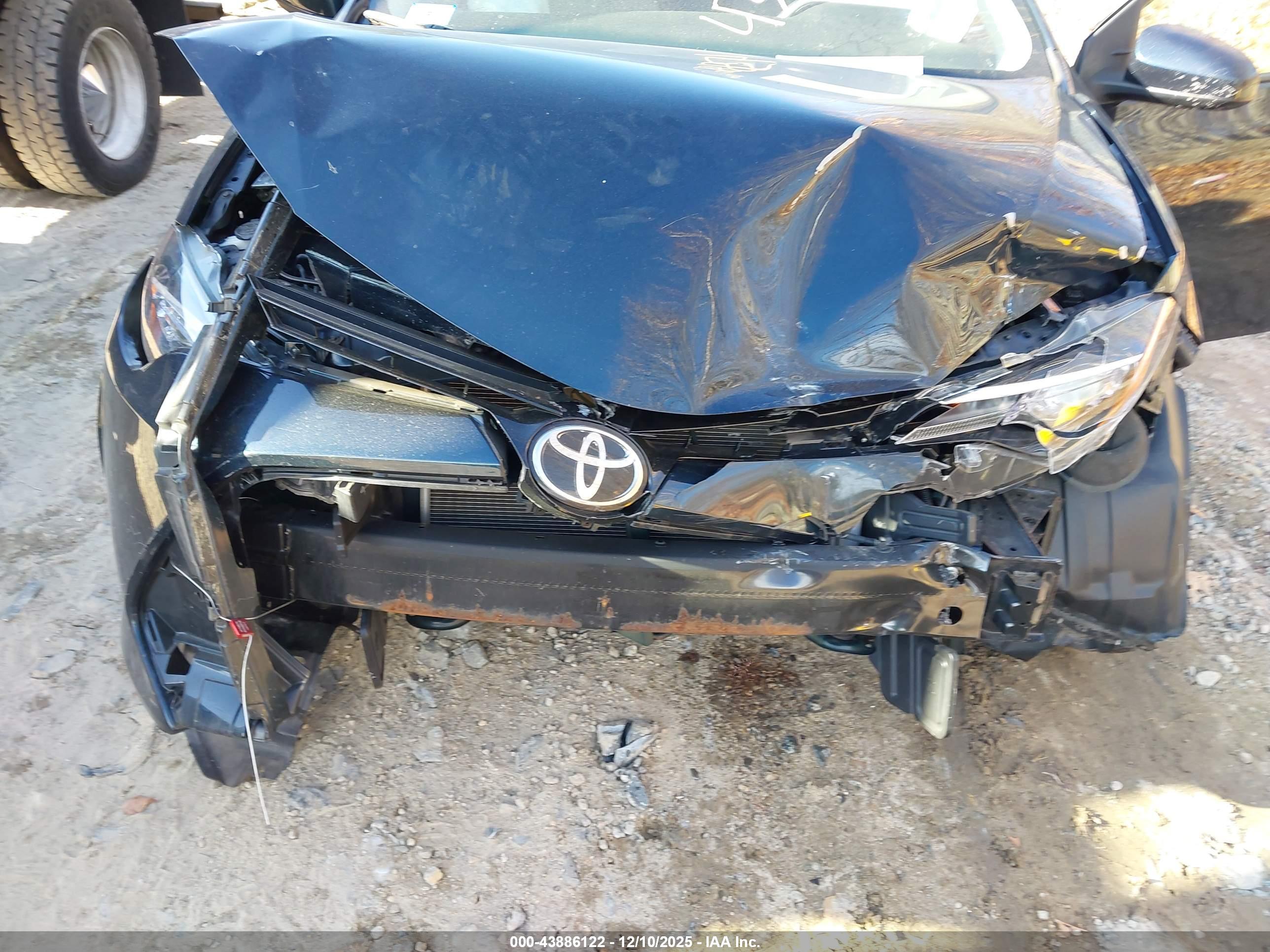 TOYOTA COROLLA image 6
