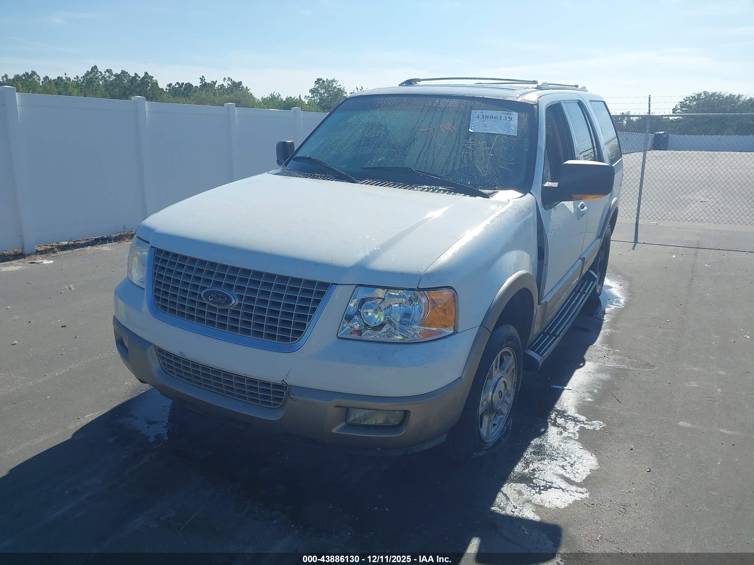 FORD EXPEDITION image 2