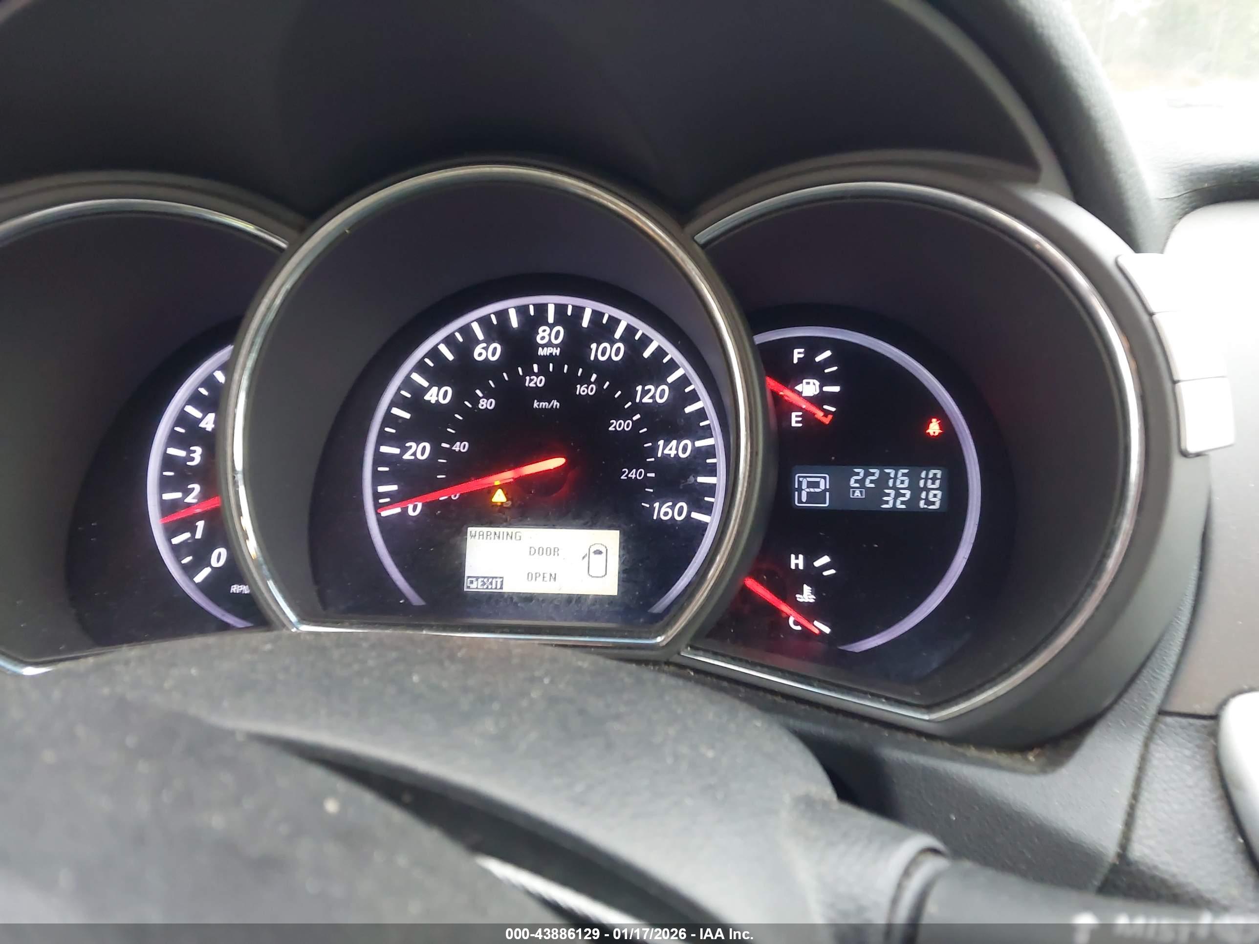 NISSAN MURANO image 7
