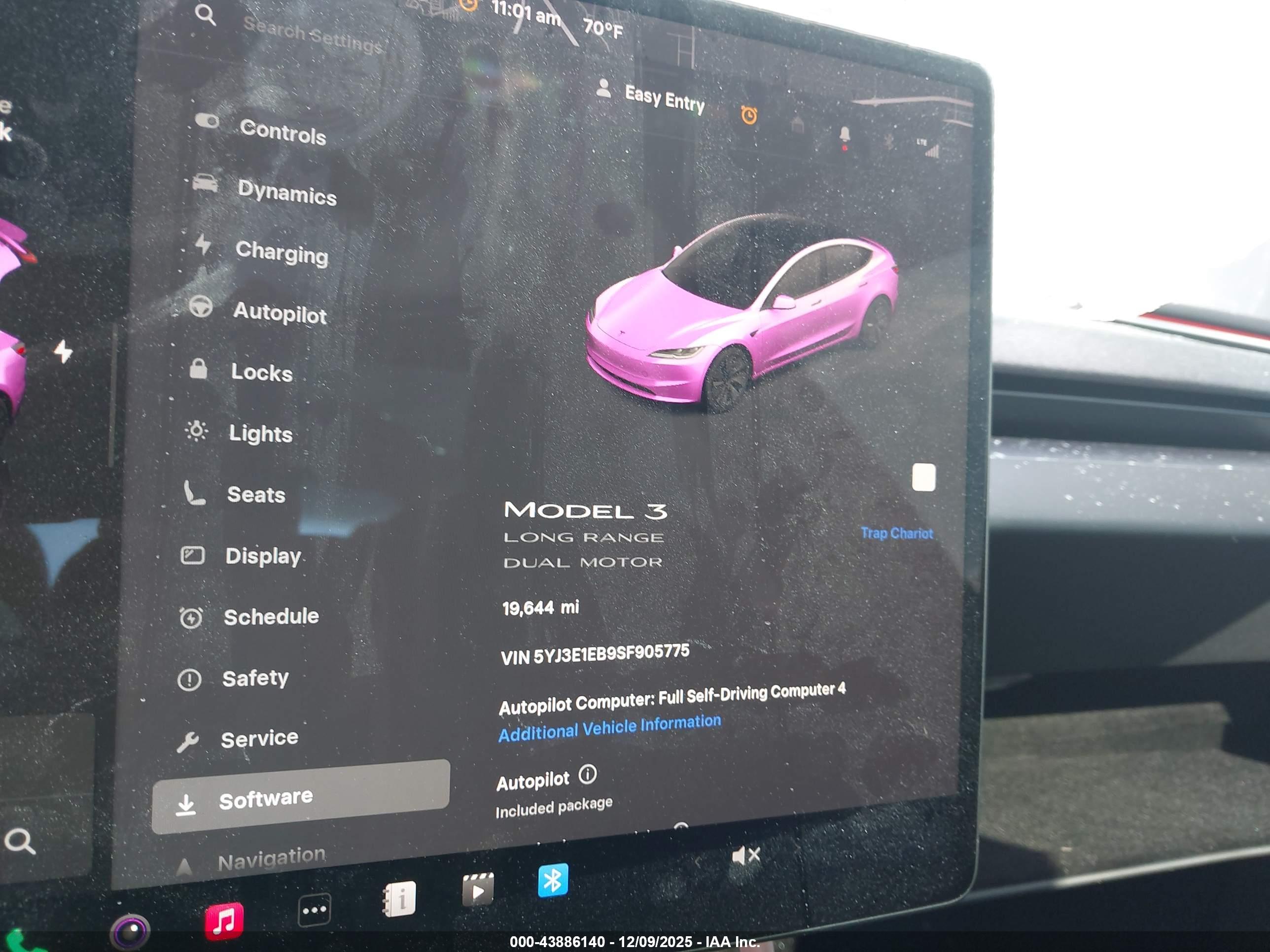 TESLA MODEL image 7