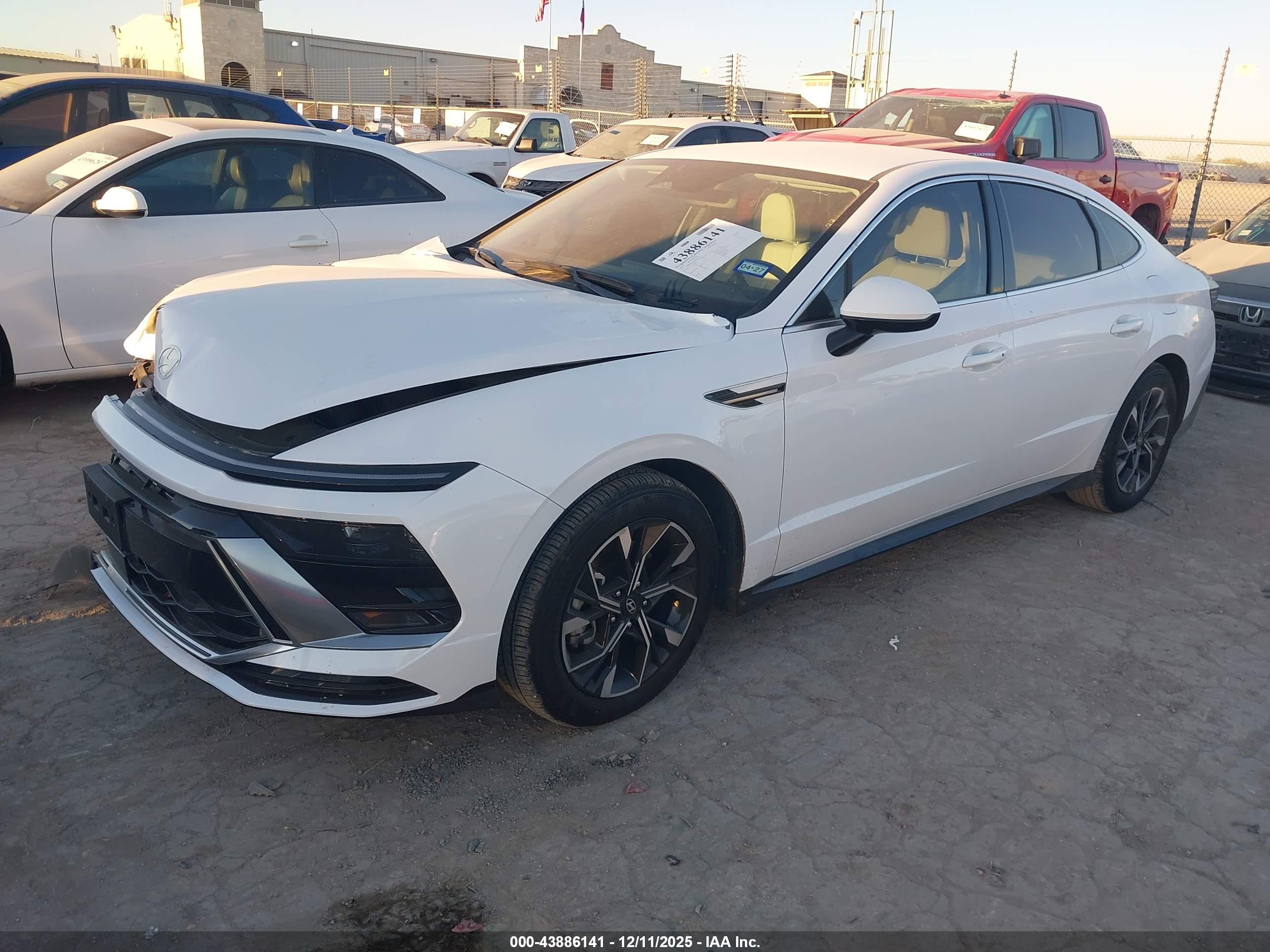 HYUNDAI SONATA image 2