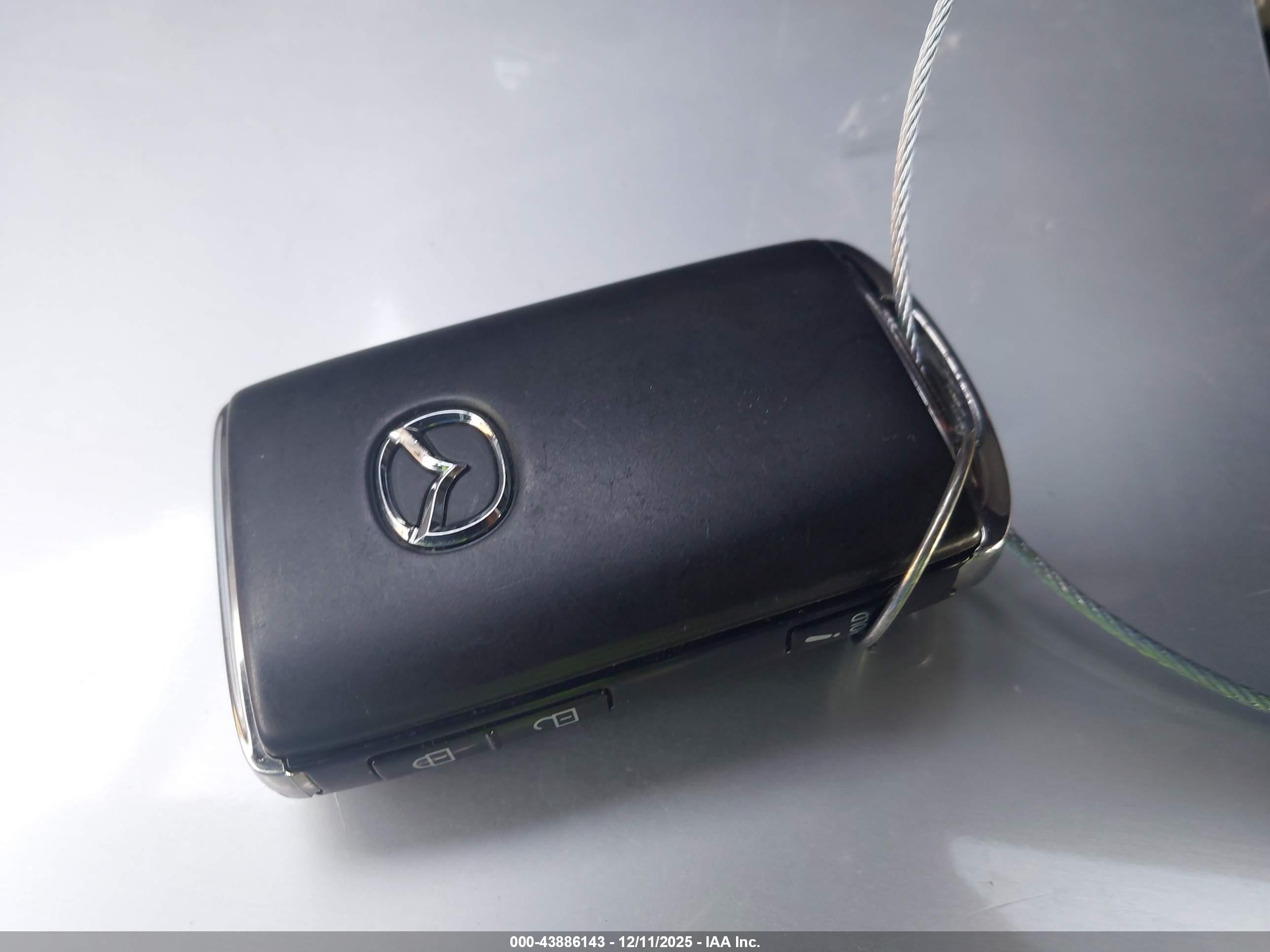 MAZDA CX-30 image 11