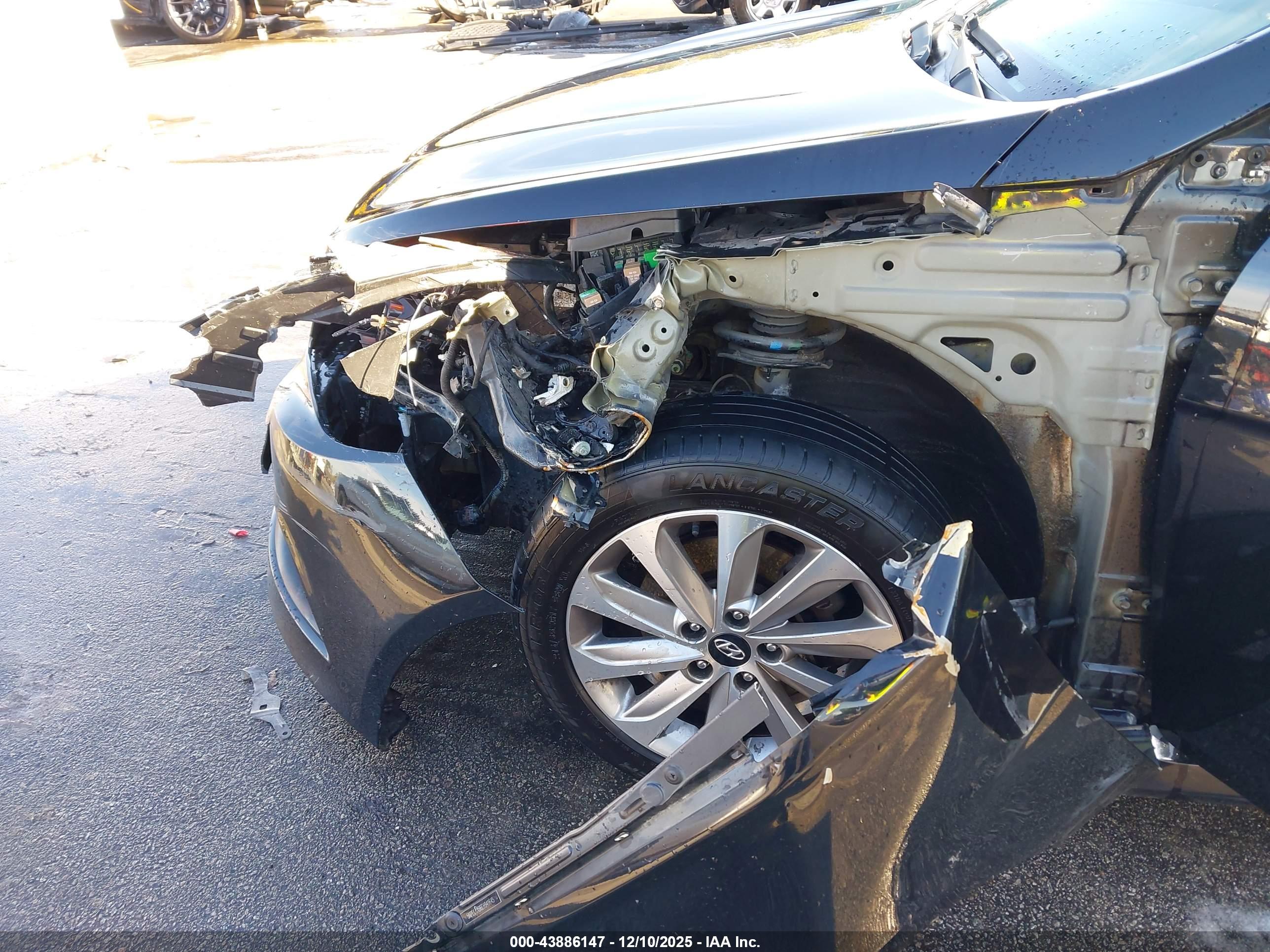 HYUNDAI SONATA image 6