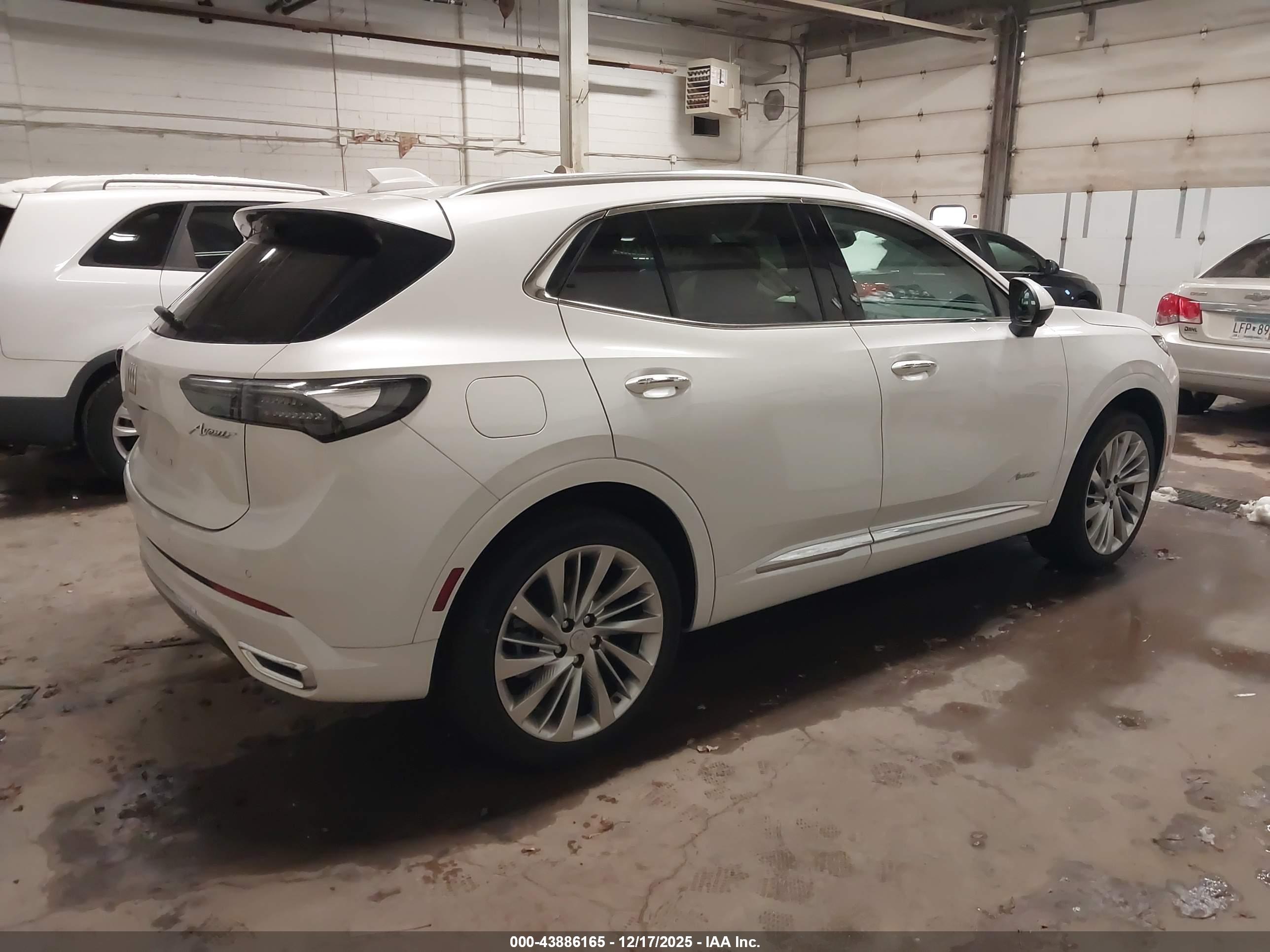BUICK ENVISION image 4