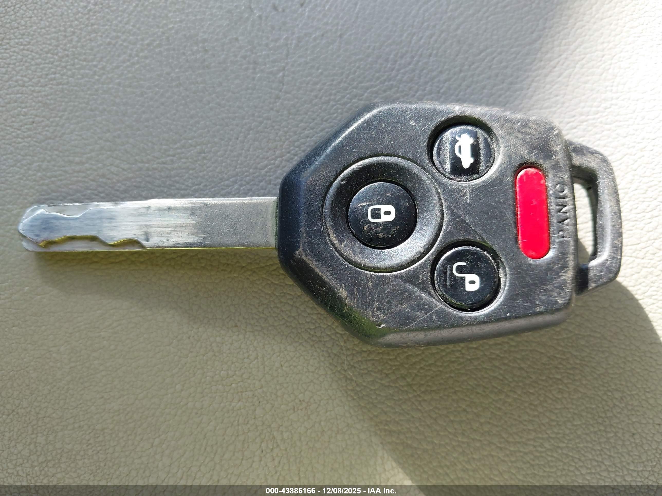 SUBARU OUTBACK image 11