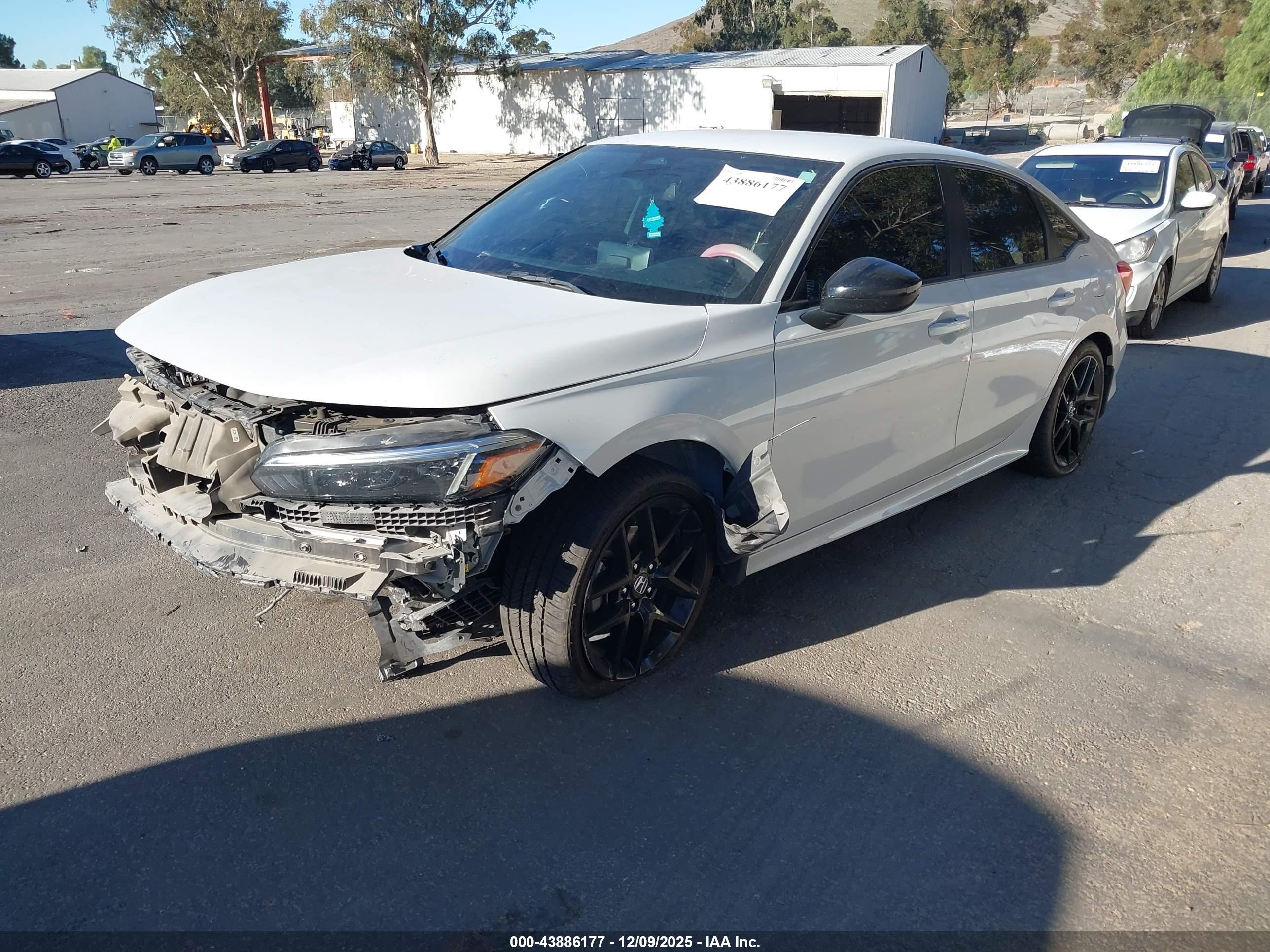 HONDA CIVIC image 2