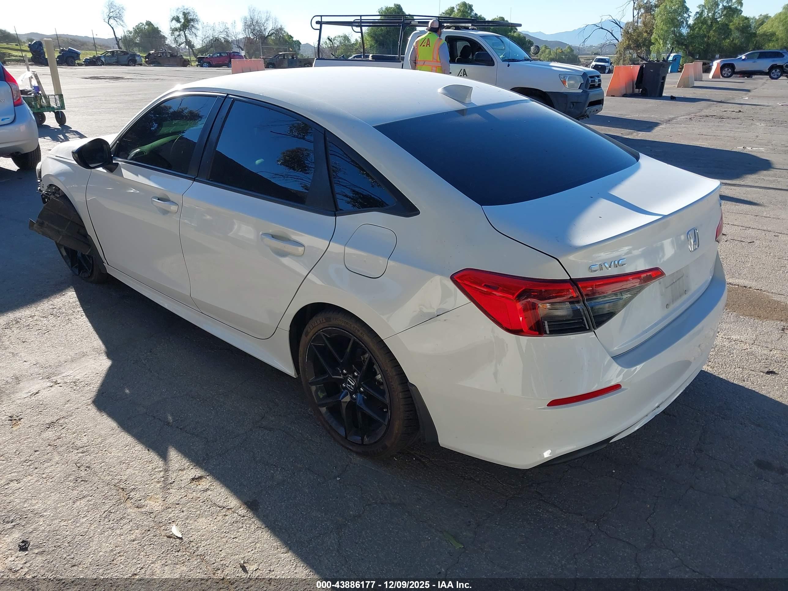 HONDA CIVIC image 3