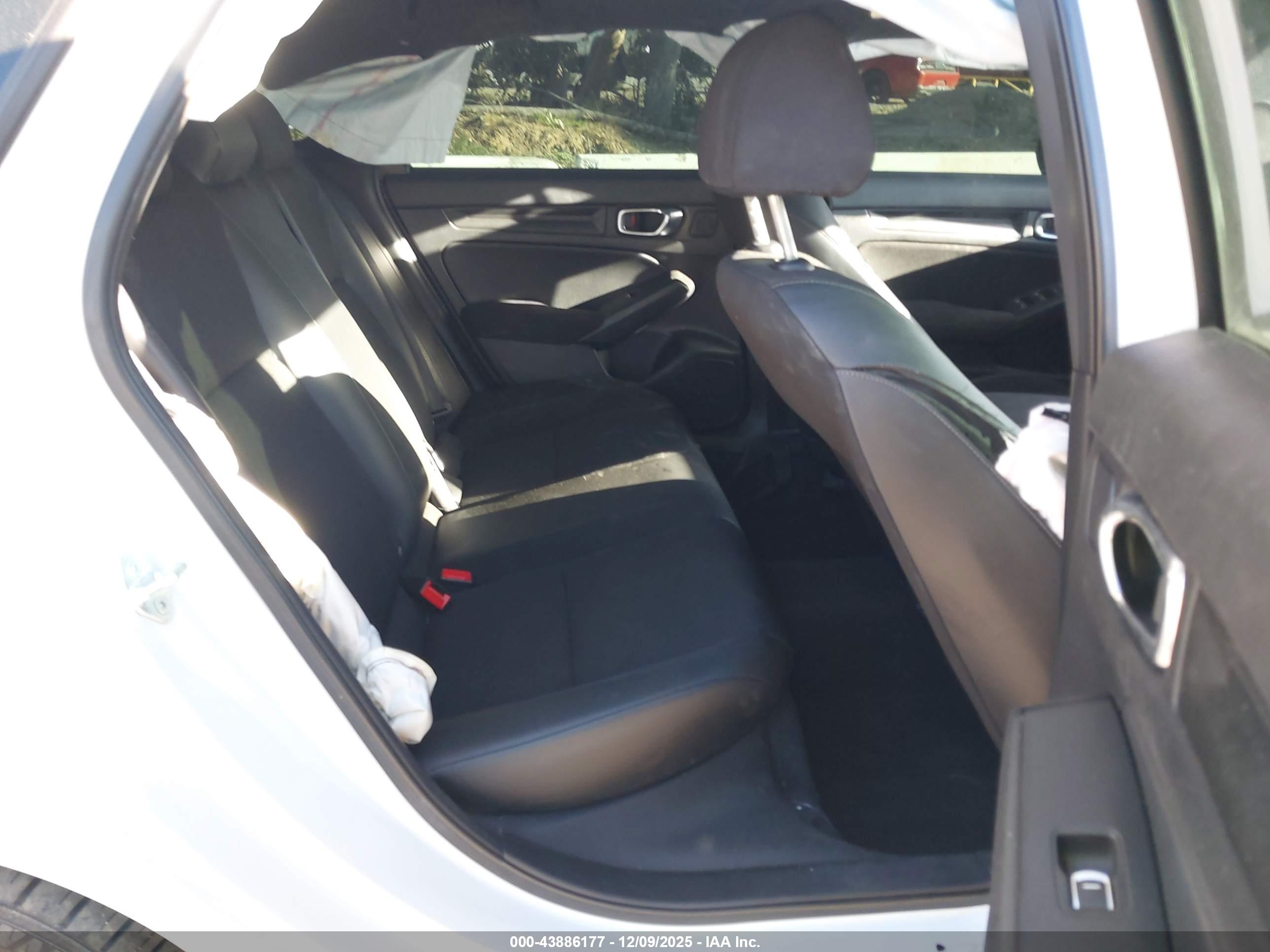 HONDA CIVIC image 8