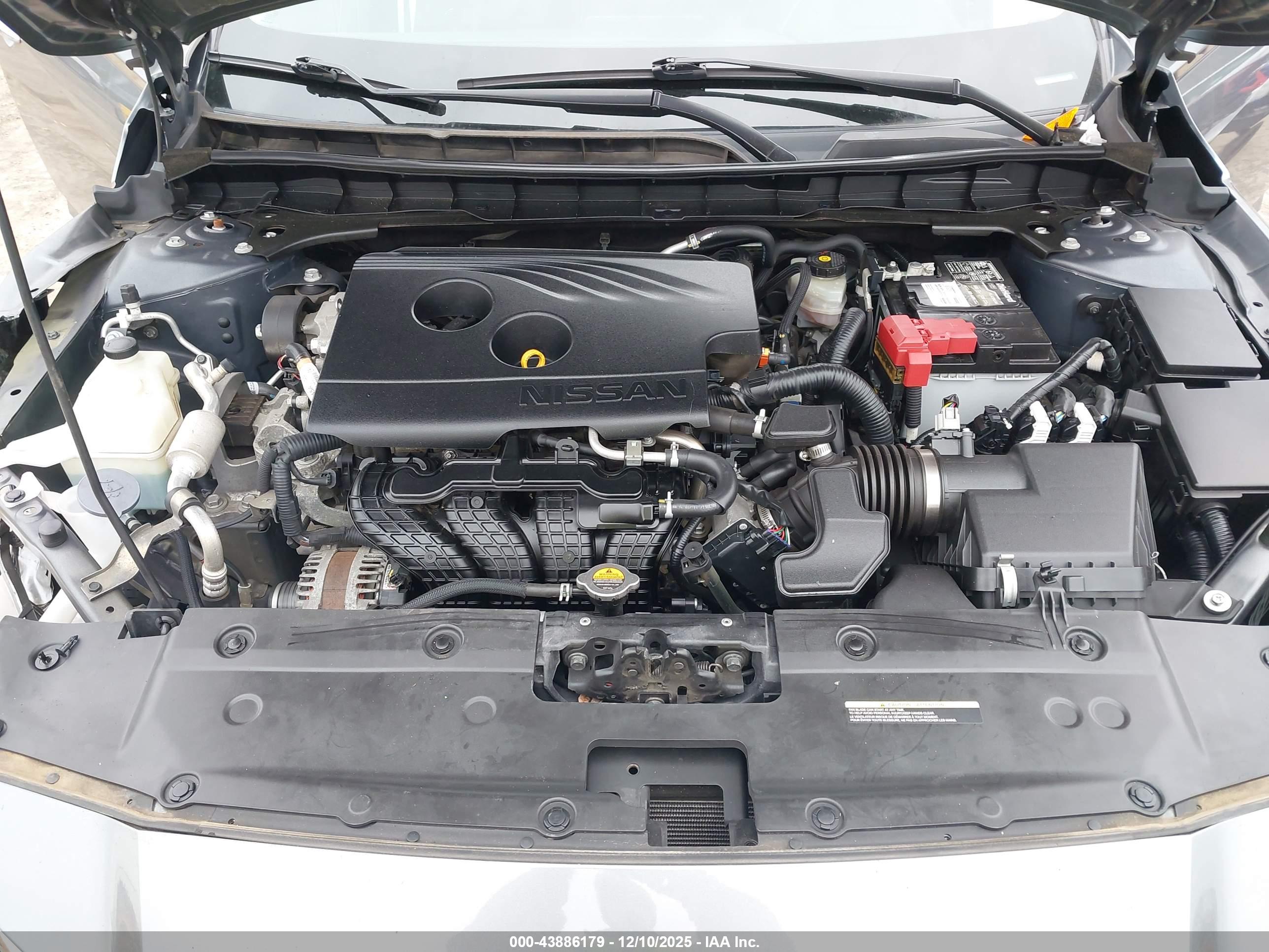 NISSAN ALTIMA image 10